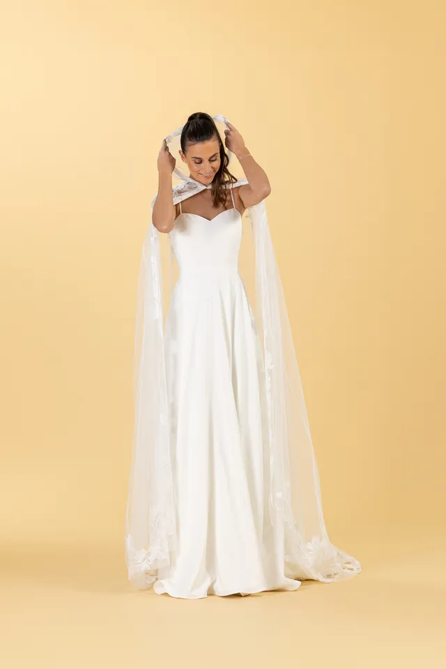 eglantine-ac225596-brautkleid-braut-festliche-komplettgarderobe image 1