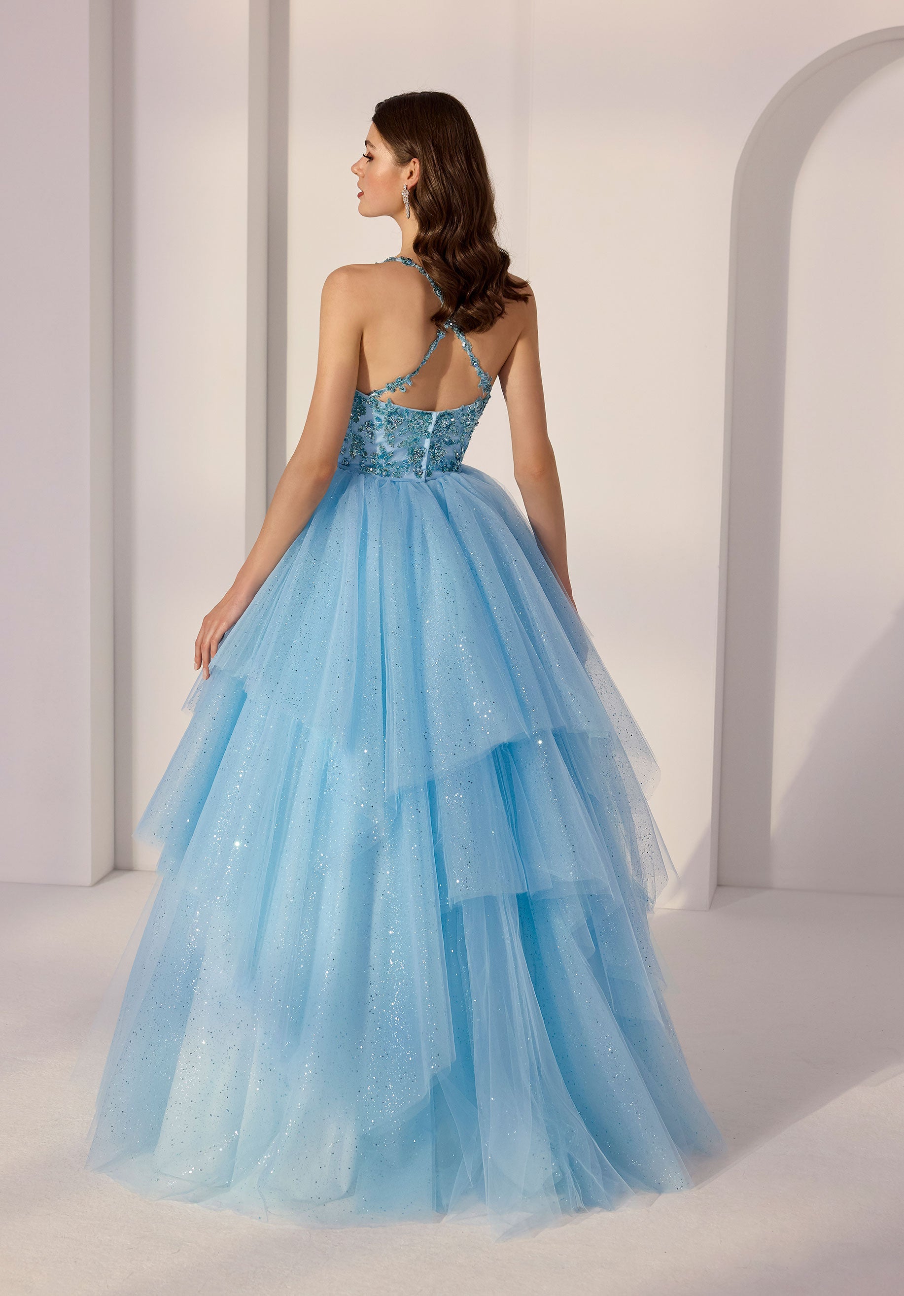 morilee-a-linie-partykleid-perlen-spitzenoberteil-mit-glitzer-t-ll-handkerchief- image 4