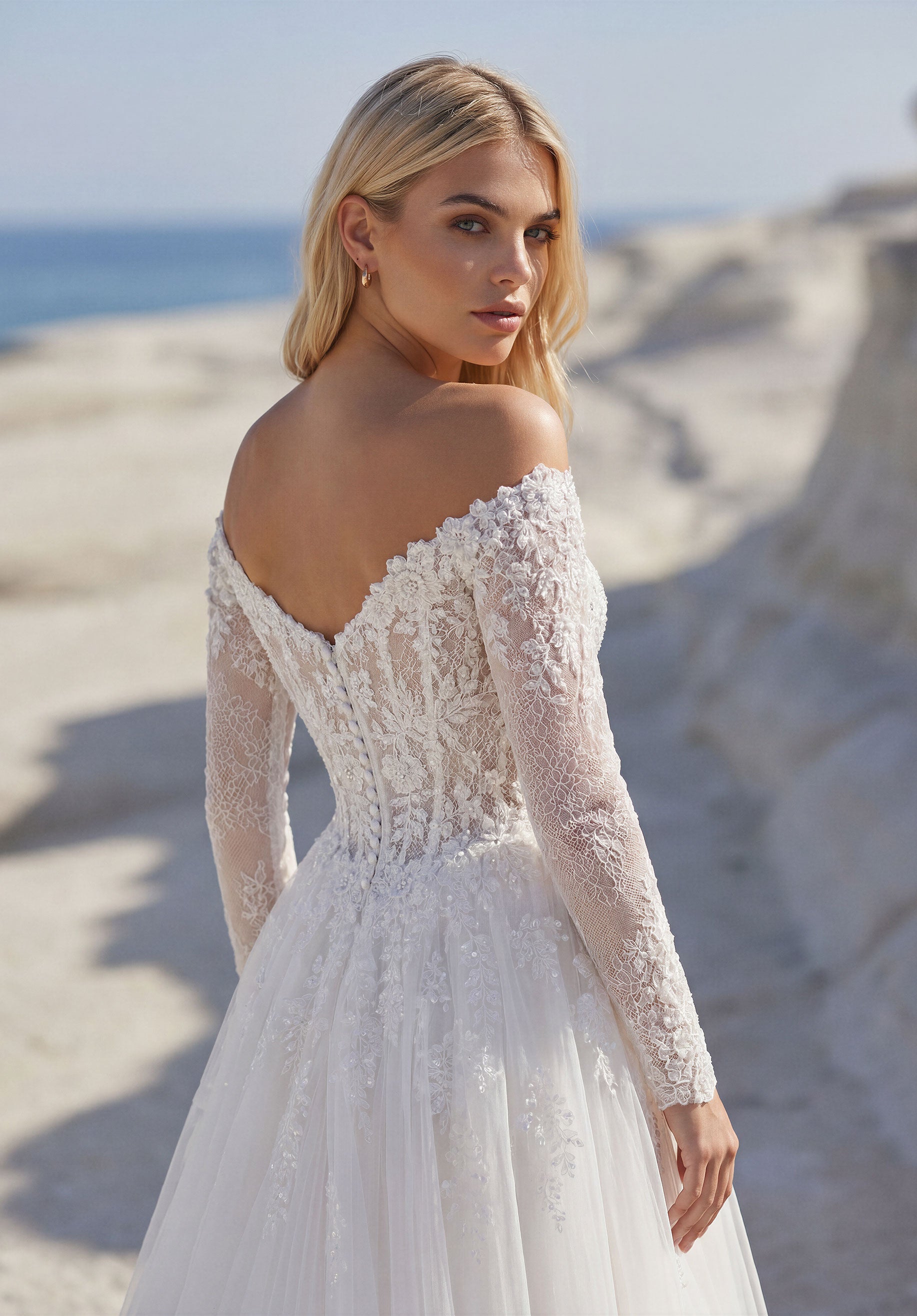 morilee-tulin-brautkleid-a-linie-mit-chantilly-spitze-und-rmeln image 4