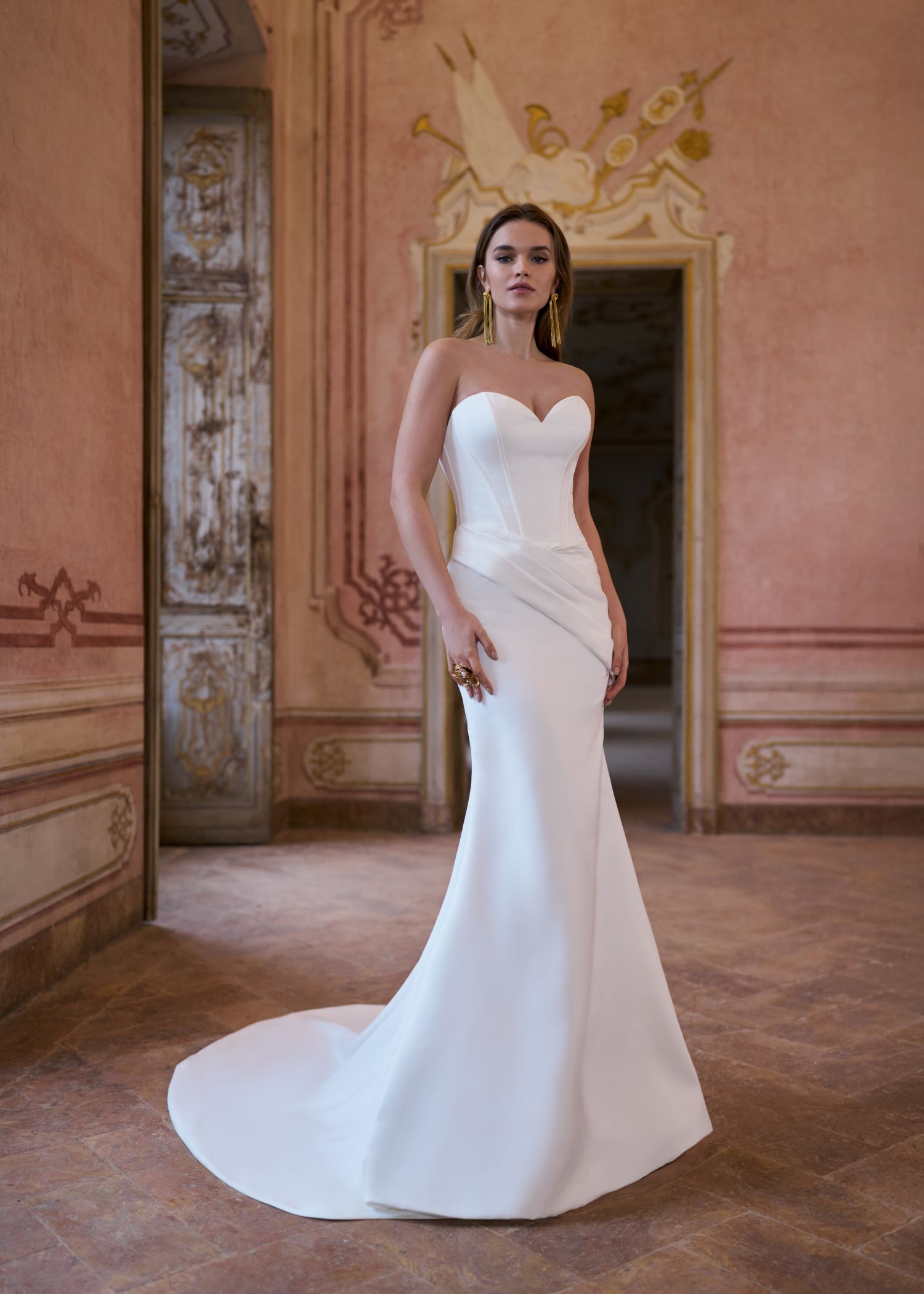 gbs-herve-paris-bridal-nathalie-brautkleid-novel-collection-komplettgarderobe image 1