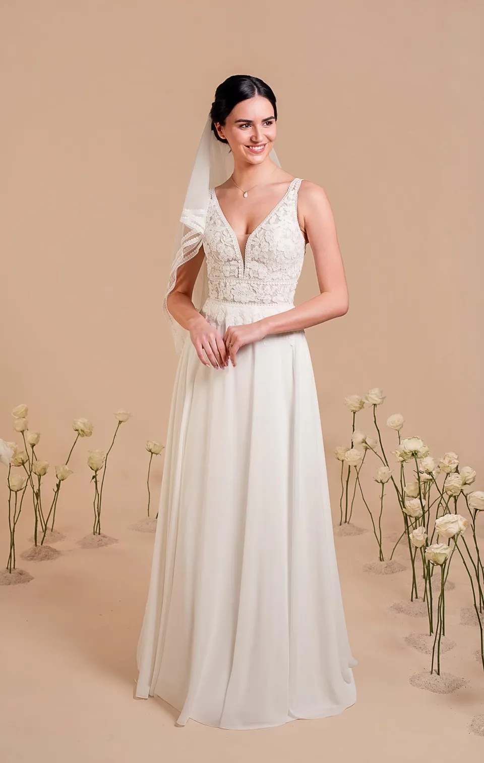 eglantine-ilka-brautkleid-ivoire-gr-34-62 image 1