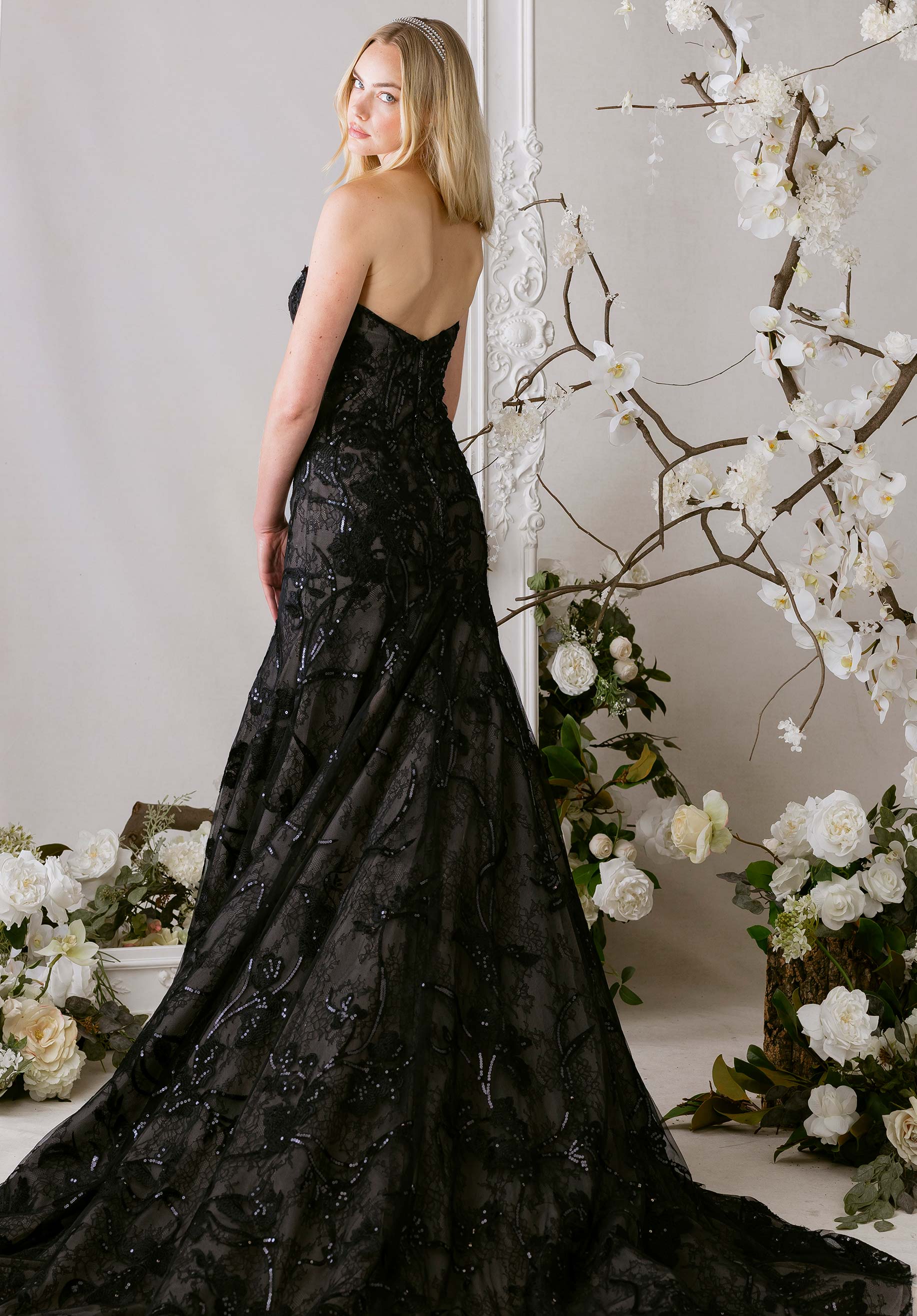 morilee-menag-s-fit-and-flare-brautkleid-chantilly-spitze image 7