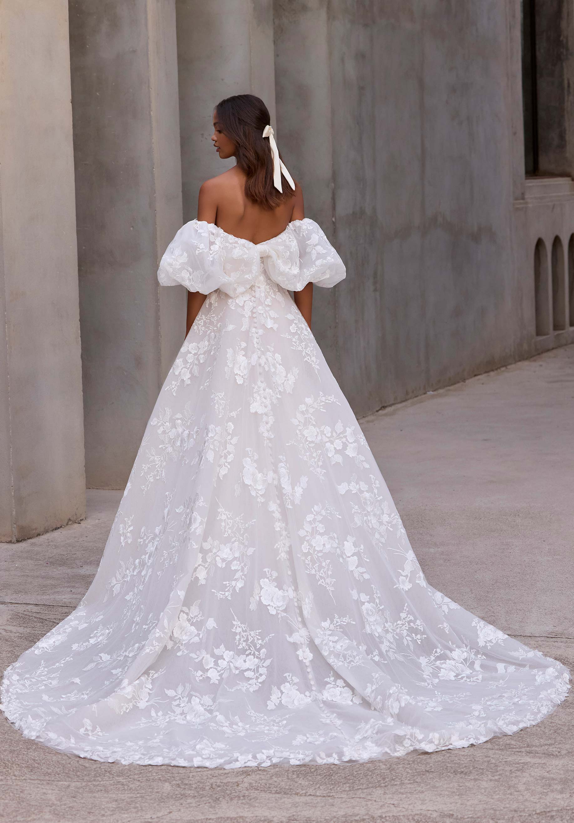 morilee-callyso-brautkleid-tr-gerlose-t-ll-ballkleid-in-ivory-champagne-porcelai image 4