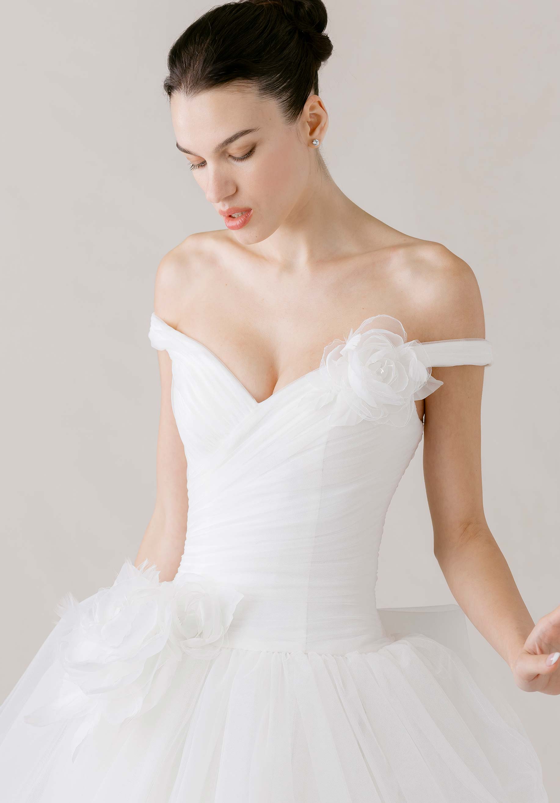 morilee-lucienne-brautkleid-ballkleid-off-shoulder-pick-up-rock-mit-schleppe image 2