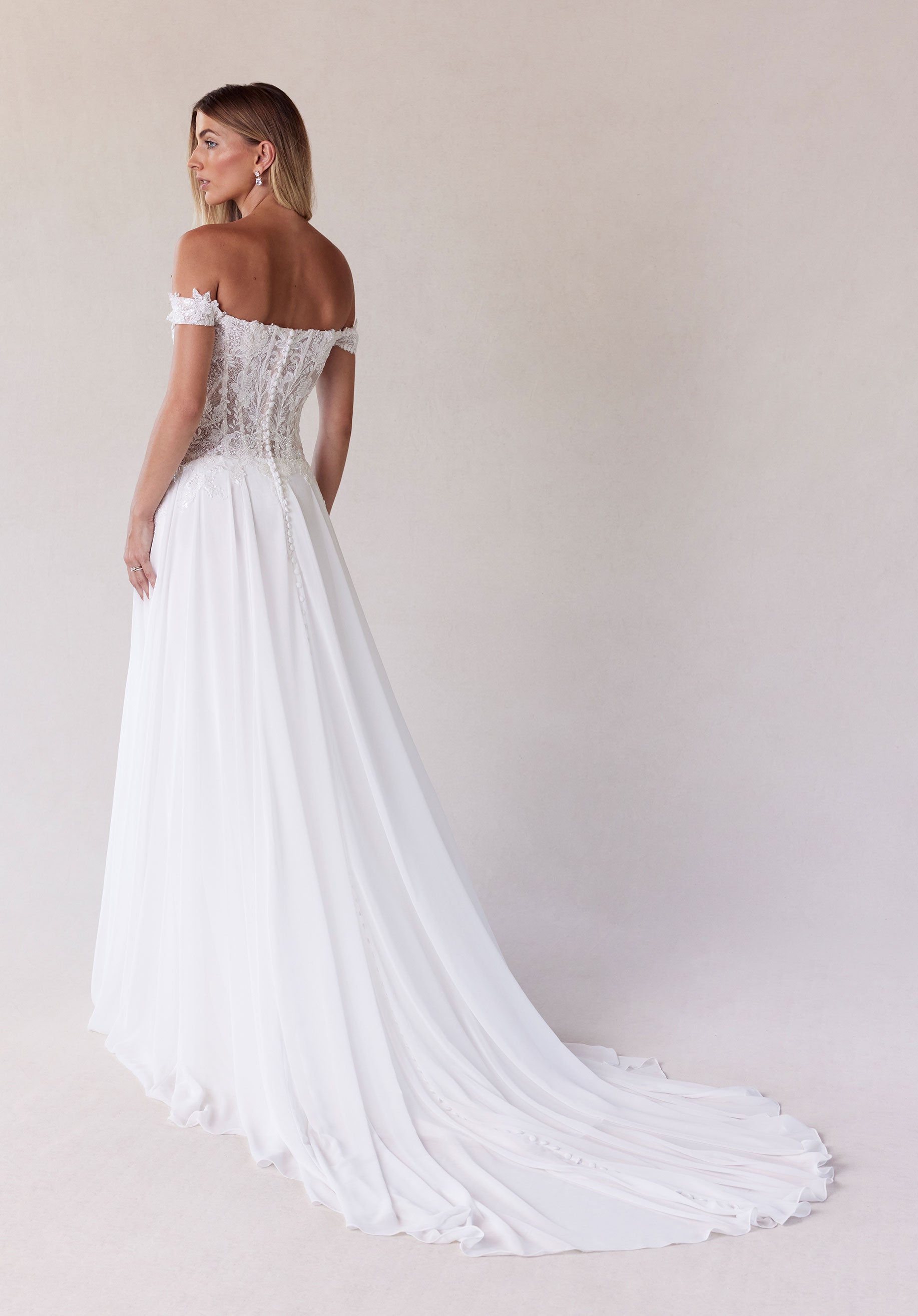 morilee-sevren-a-linien-brautkleid-wildflower image 7