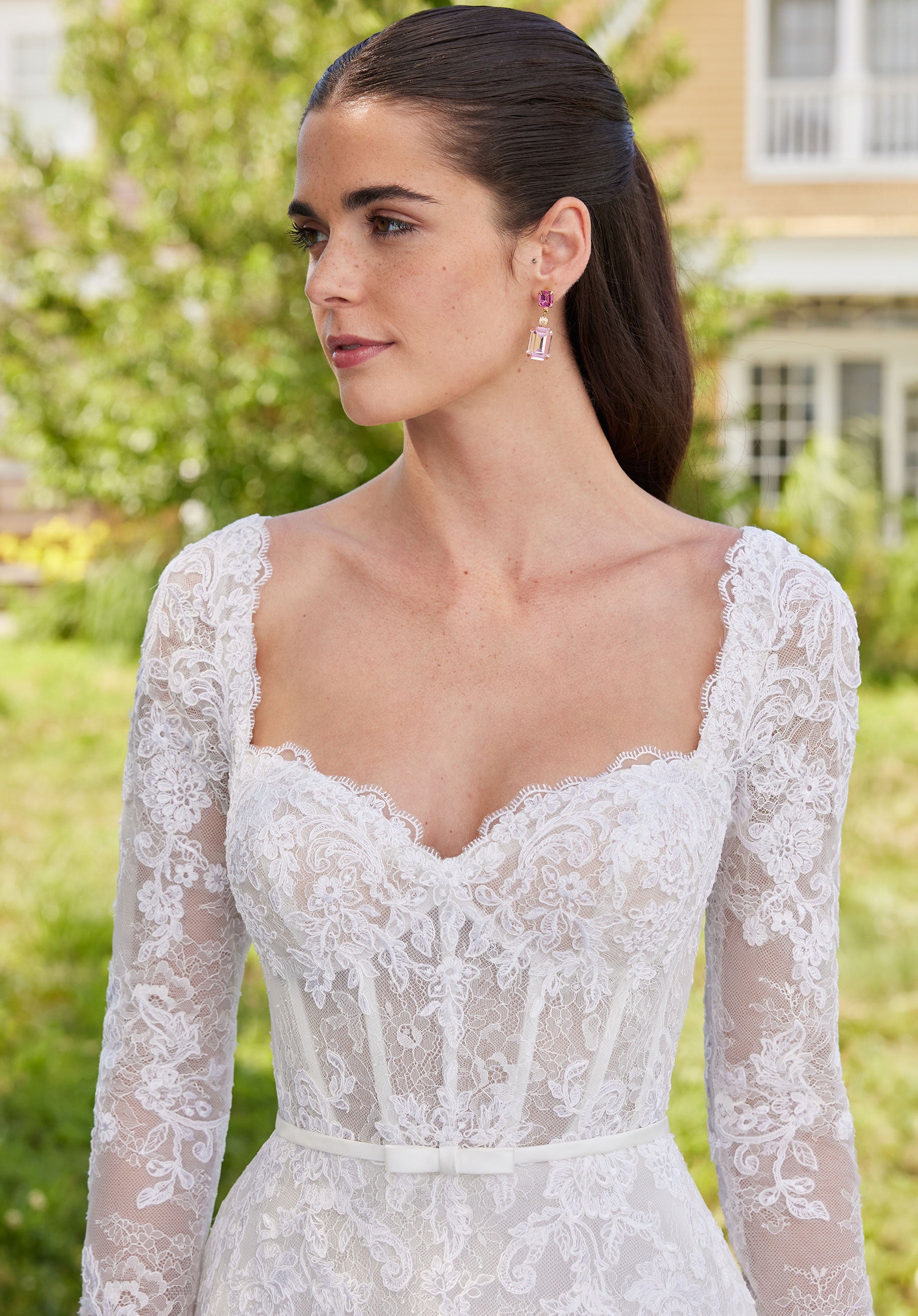 morilee-sannah-brautkleid-ballkleid-spitze-langarm image 5