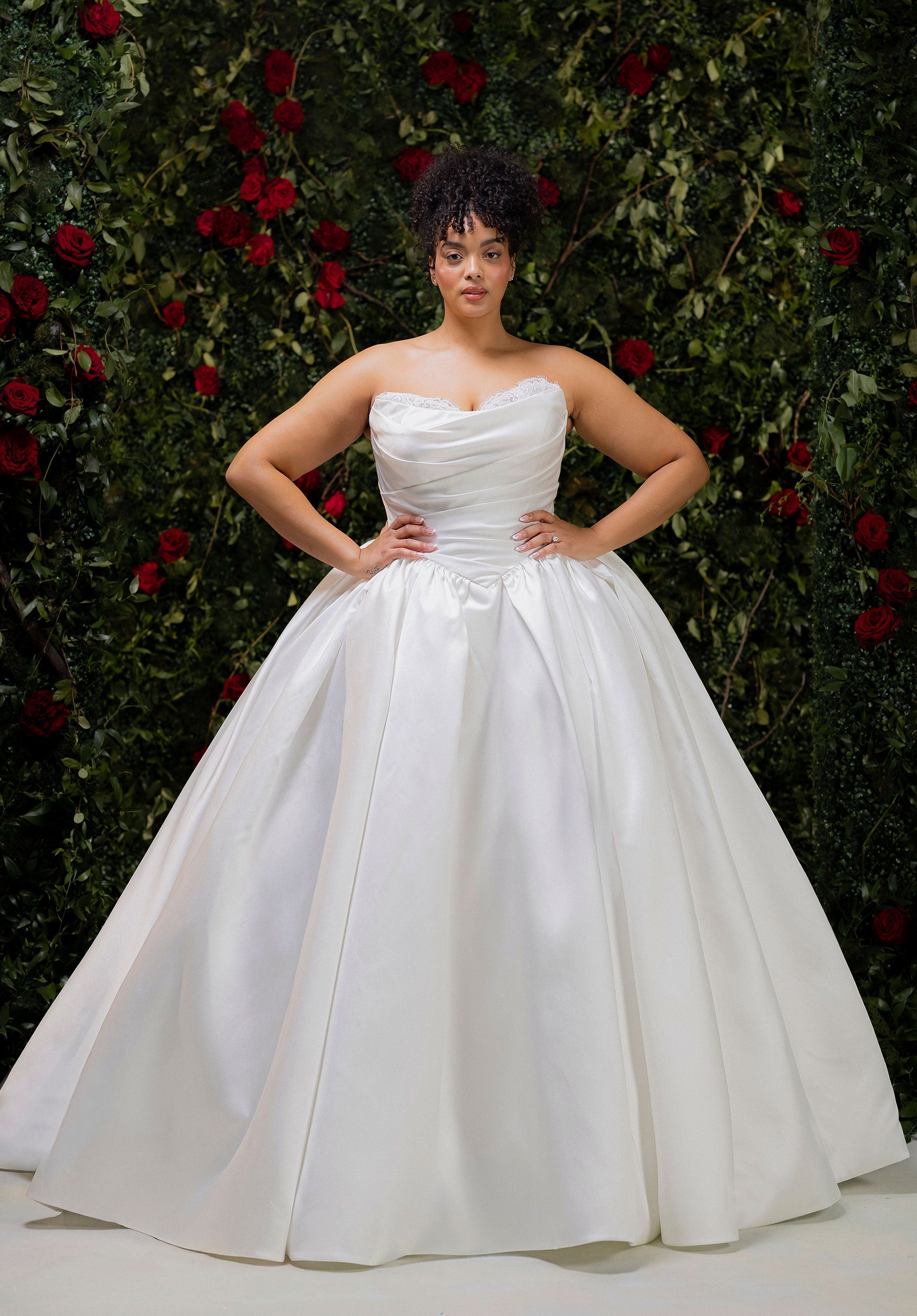 morilee-tindra-brautkleid-aus-mikado-mit-spitzen-berwurf image 3