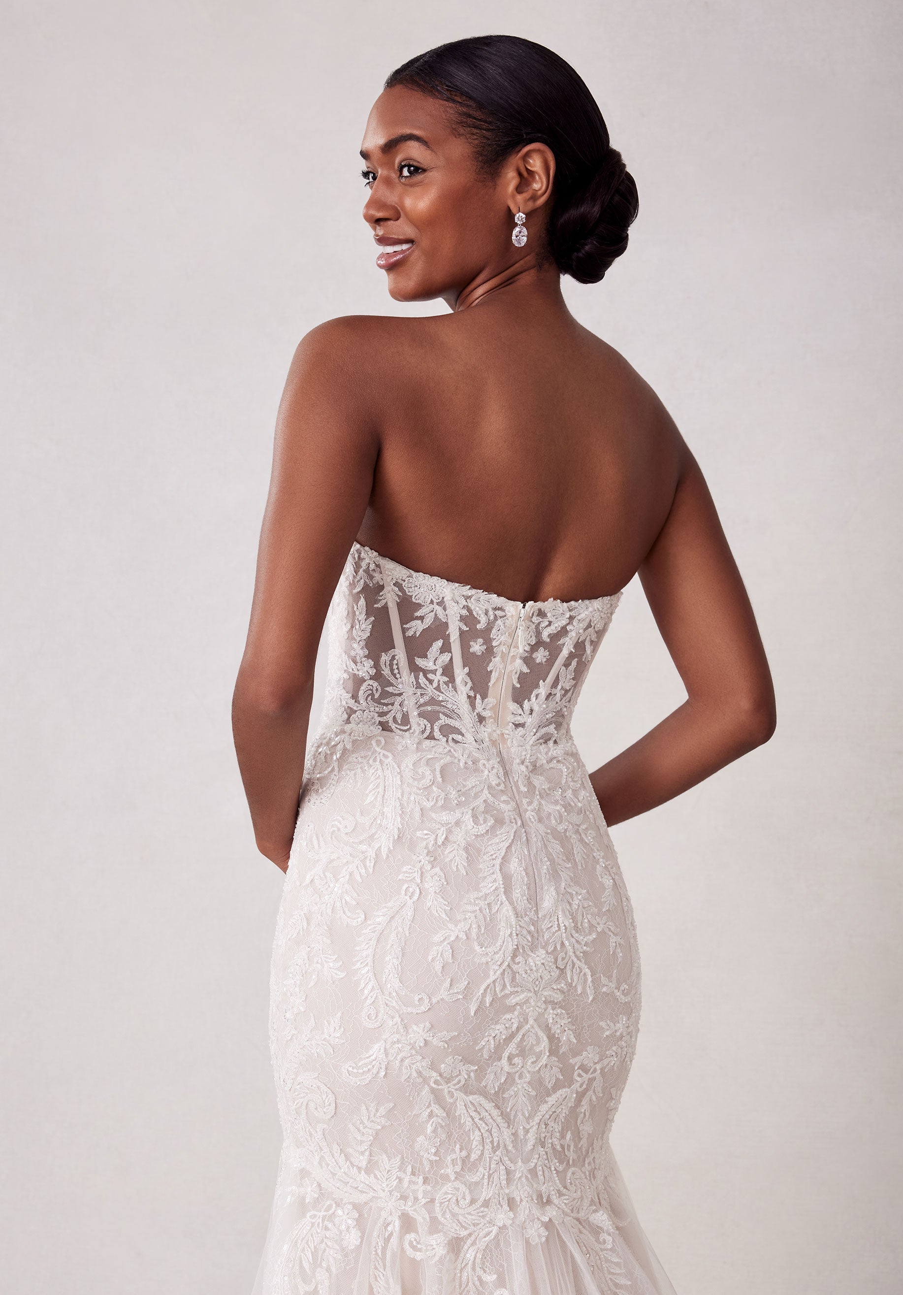 morilee-sunrose-brautkleid-fit-and-flare-aus-t-ll-und-chantilly-spitze image 4