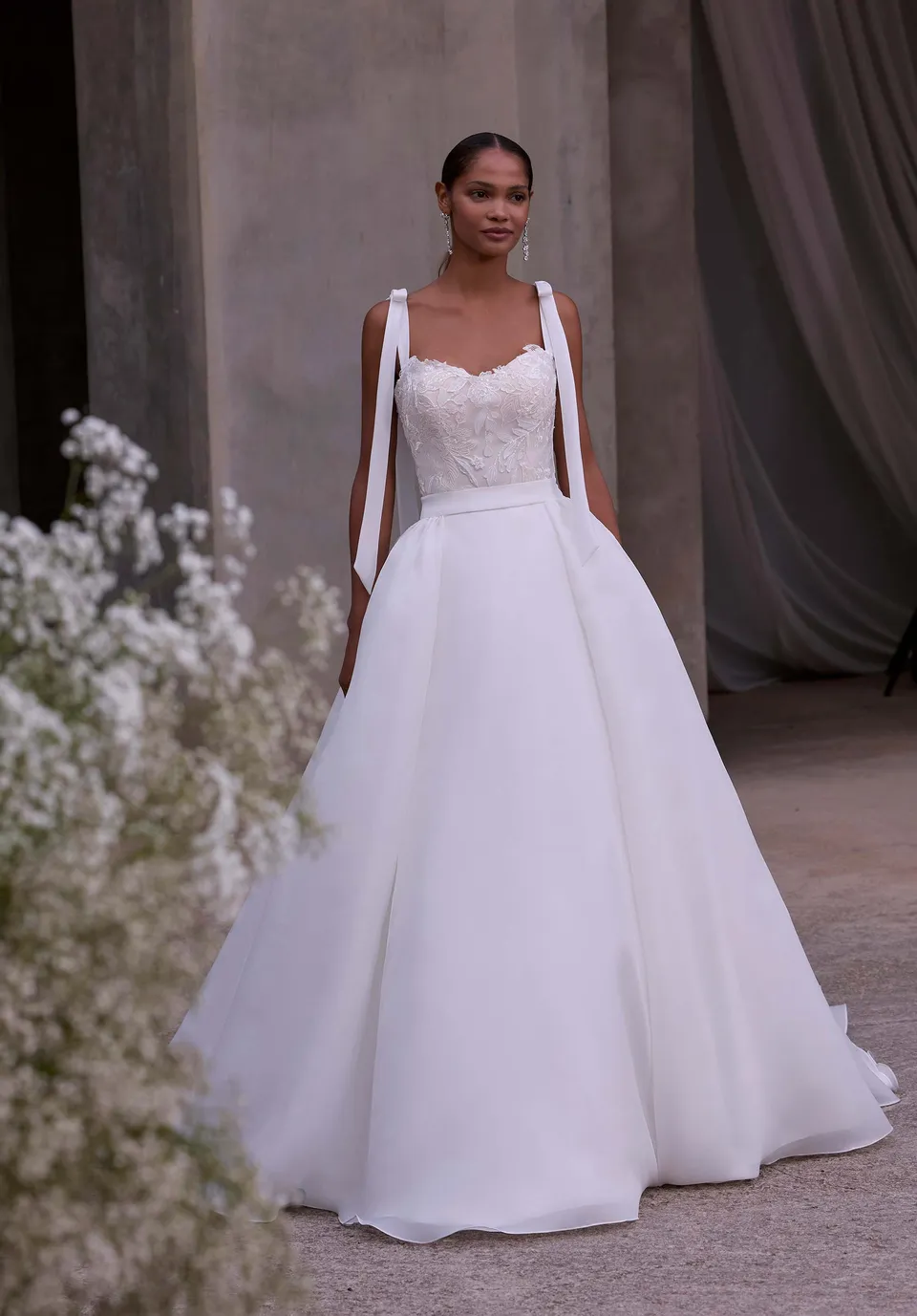 morilee-berenice-brautkleid-fit-and-flare-mit-organza-berrock image 1