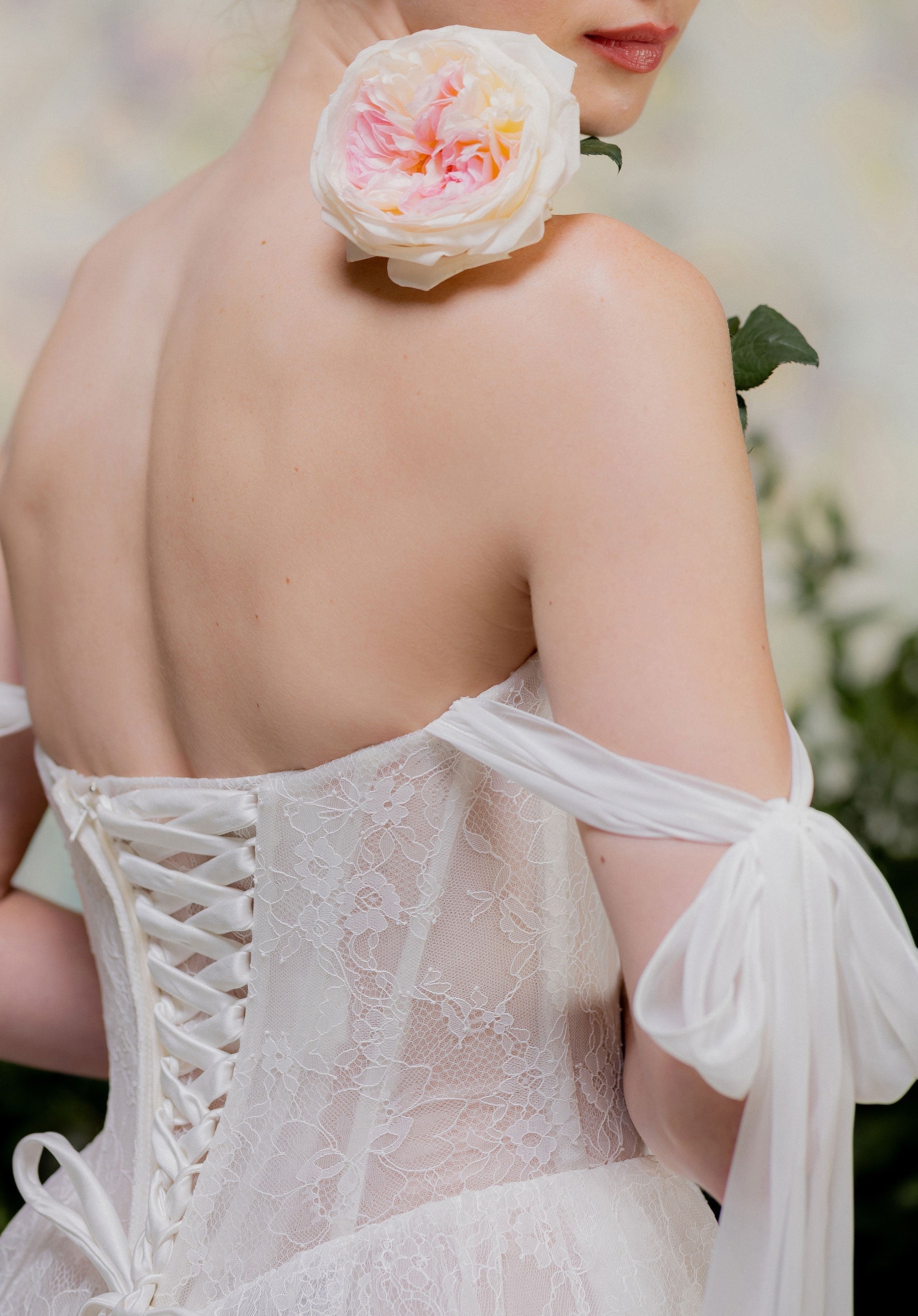 morilee-therese-brautkleid-a-linie-chantilly-spitze-mit-korsett image 6