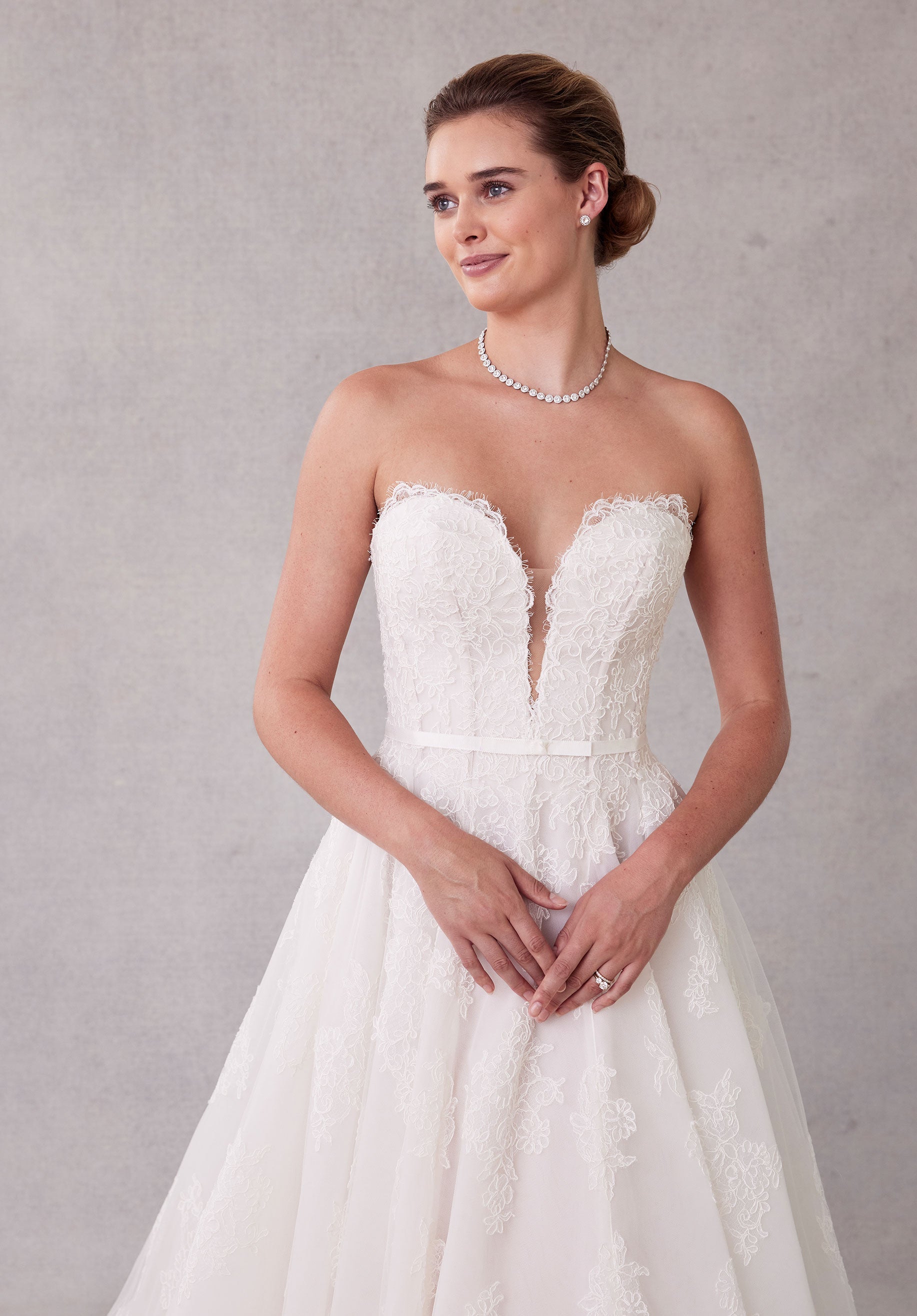morilee-sivan-ballkleid-brautkleid-mit-alencon-spitze image 4
