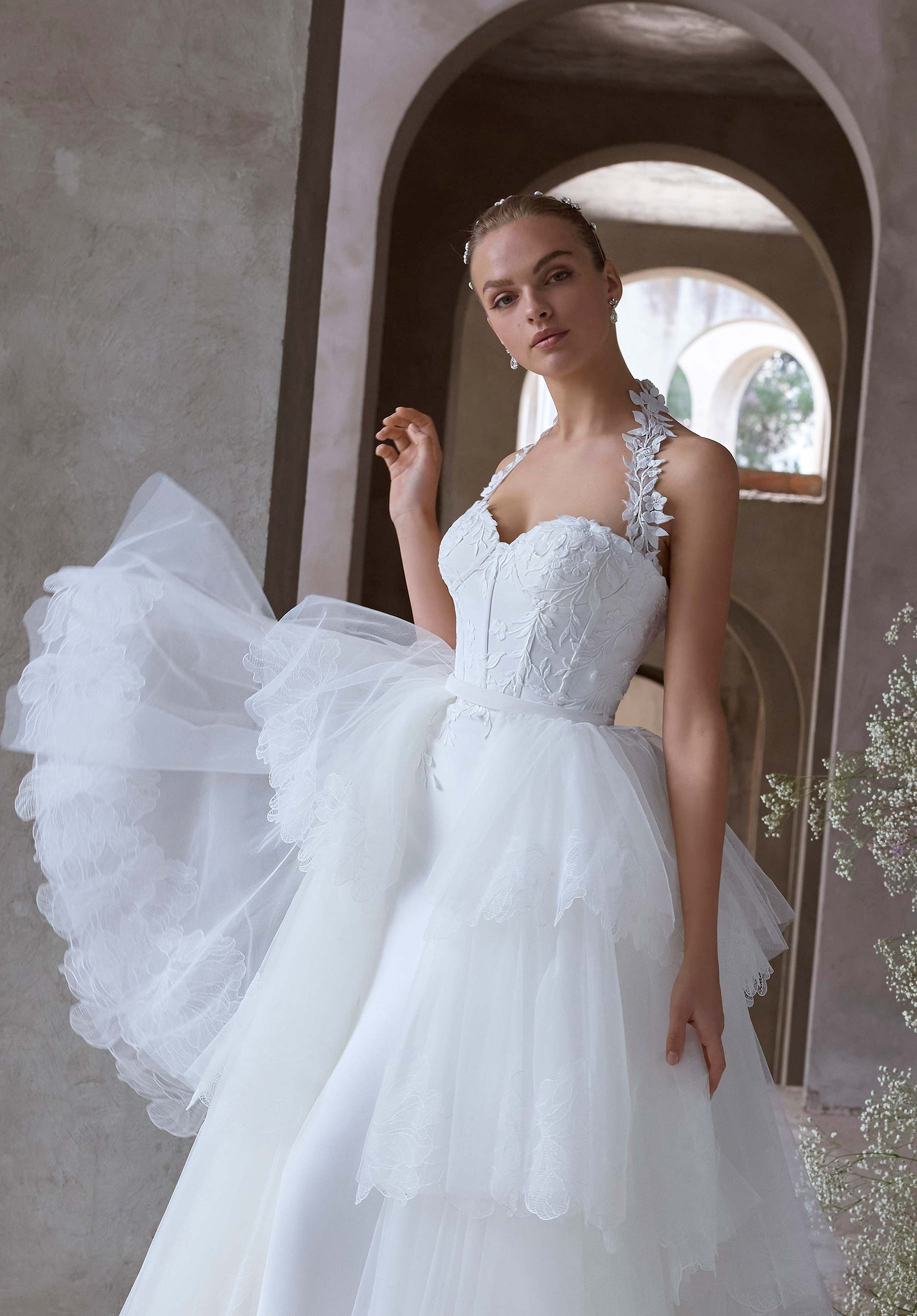 morilee-finnli-brautkleid-fit-to-flare-stretch-crepe-mit-3d-bl-ten image 2