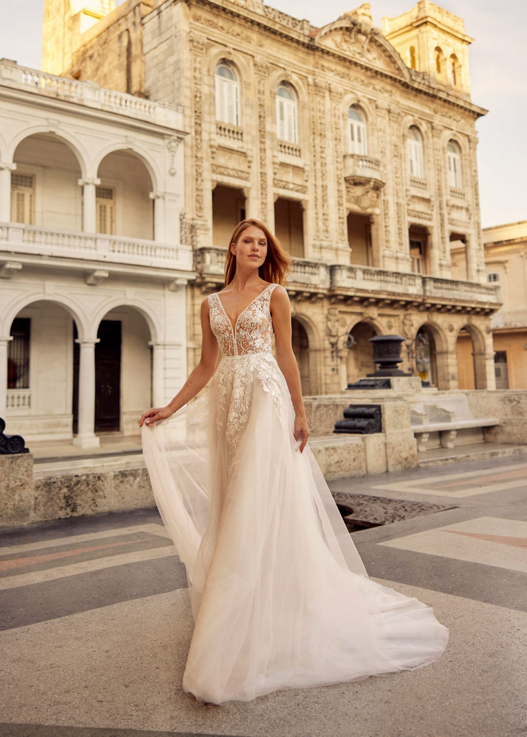 gbs-herve-paris-bridal-lola-z-brautkleid-libre-collection image 5