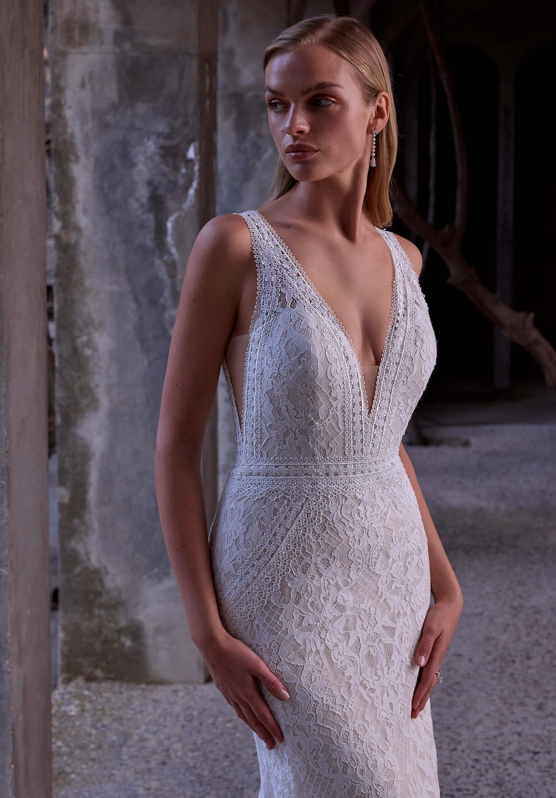 morilee-euphemia-brautkleid-venetian-lace-fit-and-flare image 2