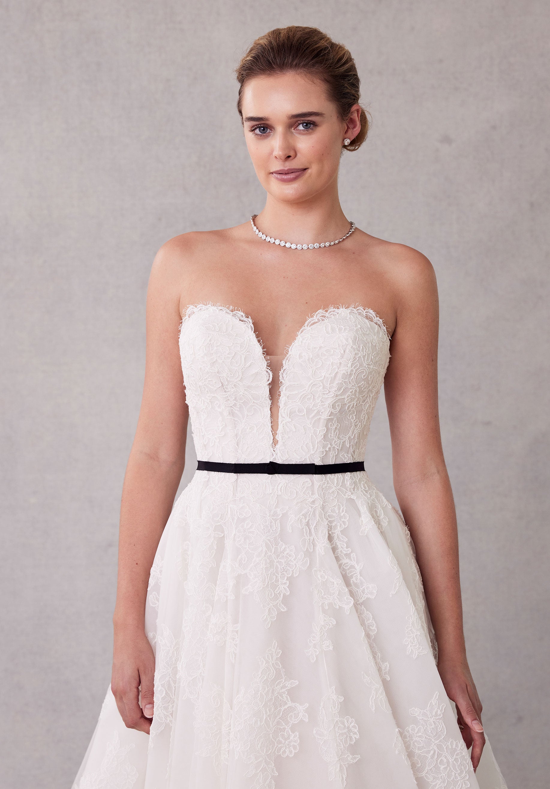 morilee-sivan-ballkleid-brautkleid-mit-alencon-spitze image 2