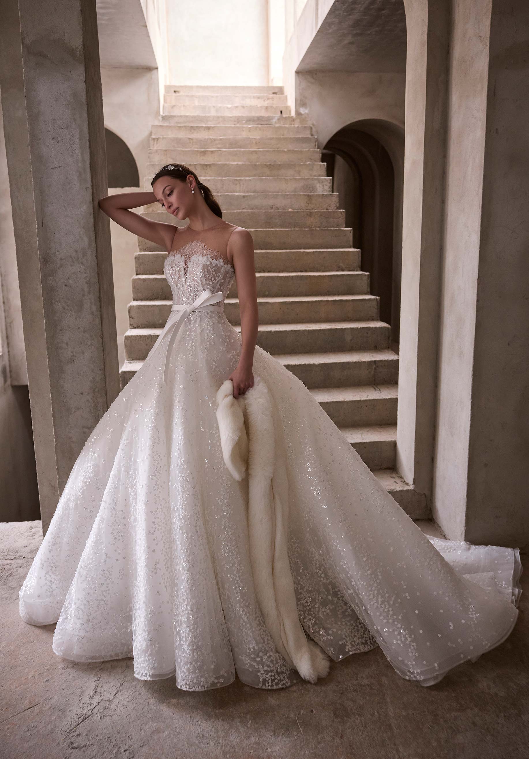morilee-astraia-brautkleid-ballkleid-aus-t-ll-mit-spitze-und-schleife image 6