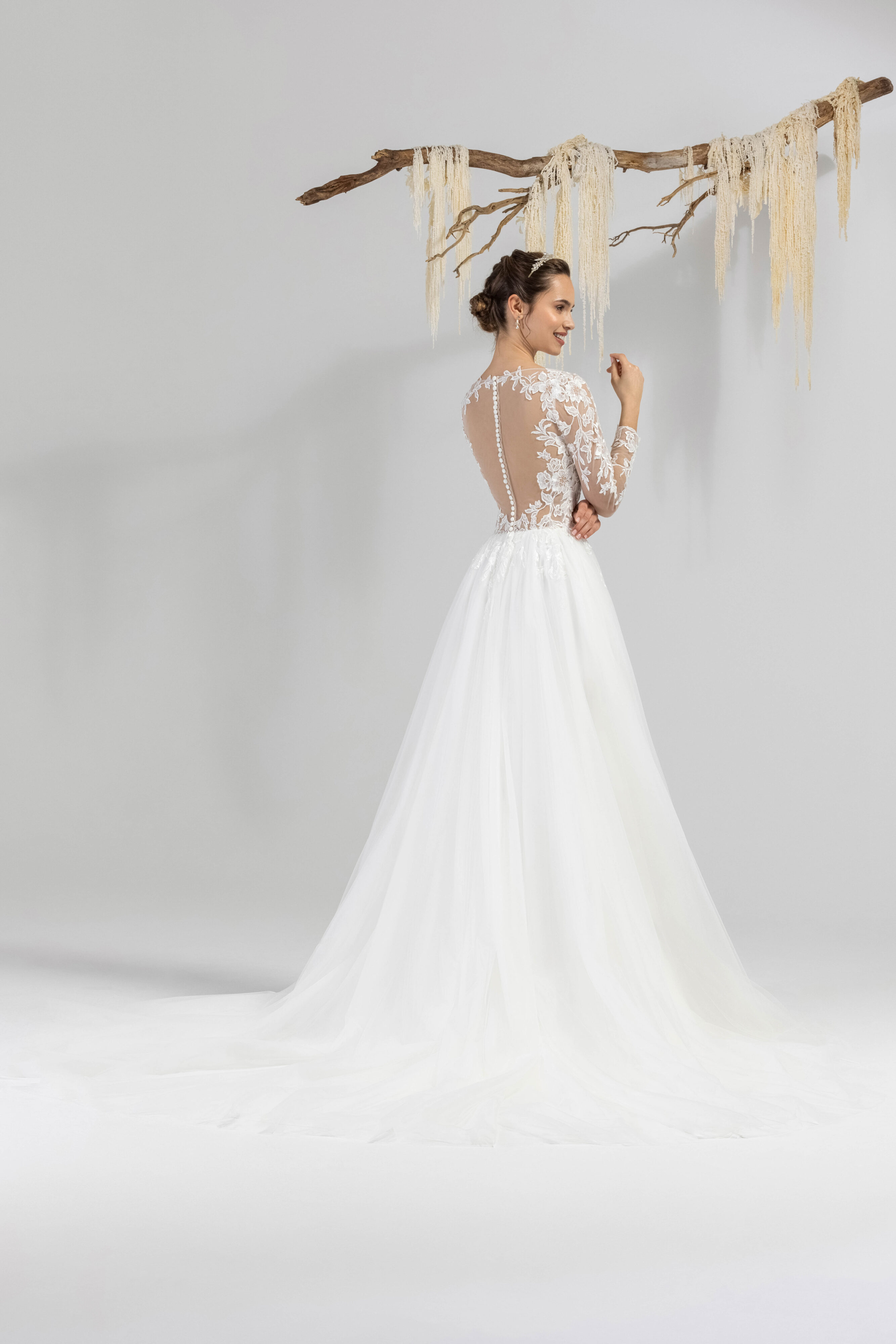 eglantine-lunaire-brautkleid-schwarz-ivory-wei-34-74 image 3