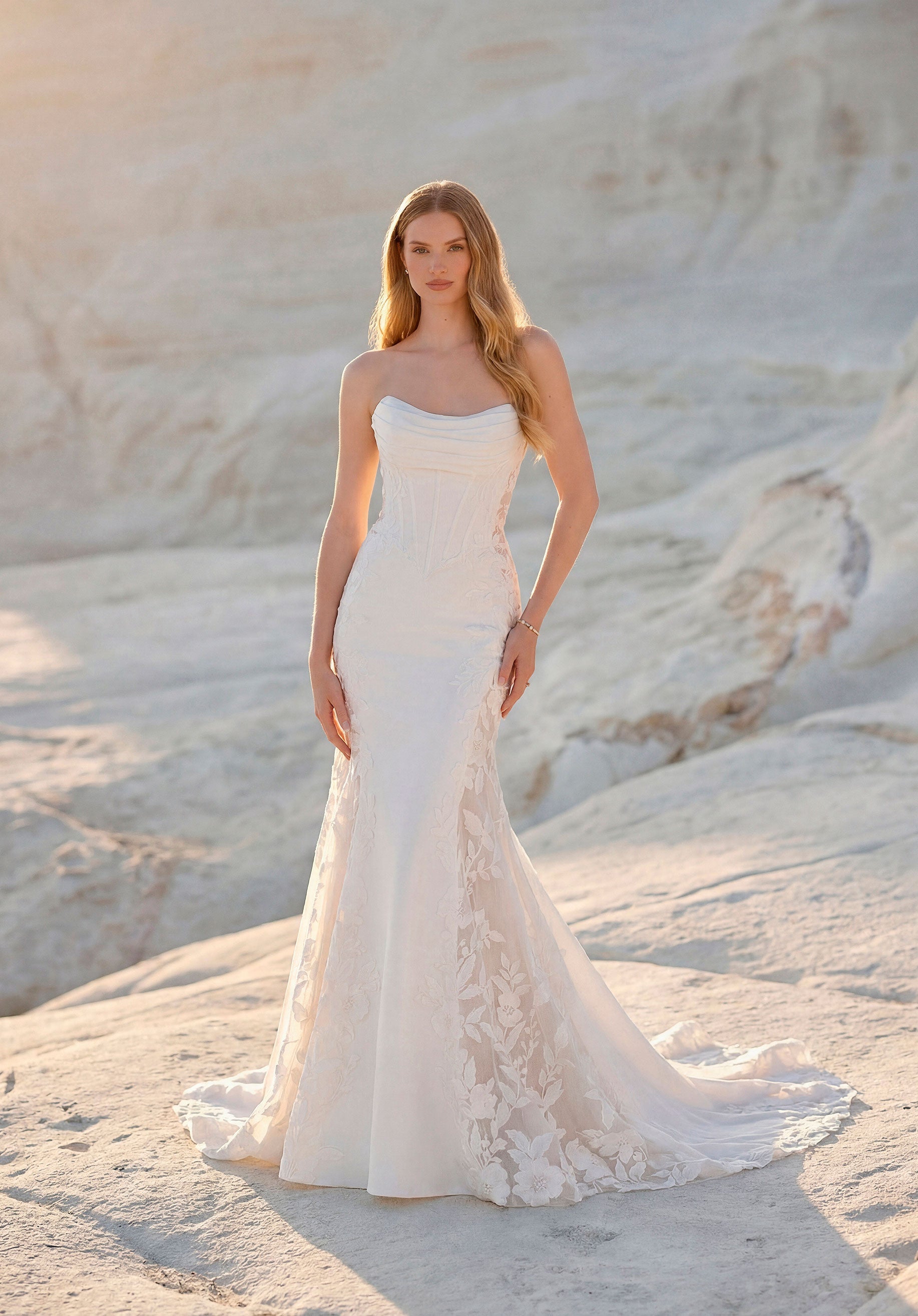 morilee-tiar-brautkleid-meerjungfrau-stretch-cr-pe-mit-spitze image 1