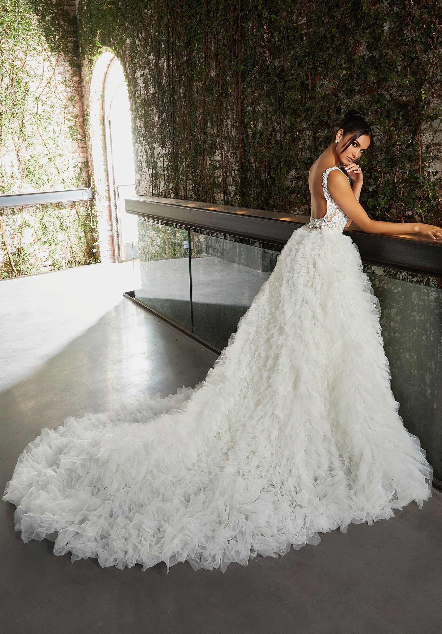 morilee-berrock-aus-r-schen-t-ll-f-r-brautkleider image 2