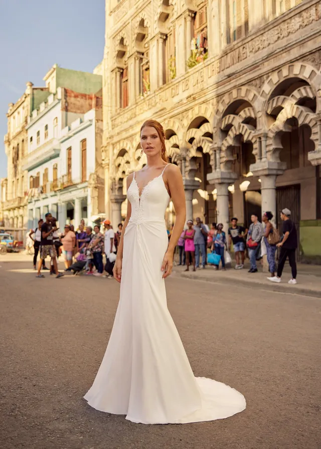 gbs-herve-paris-bridal-lullaby-brautkleid-libre-collection image 1
