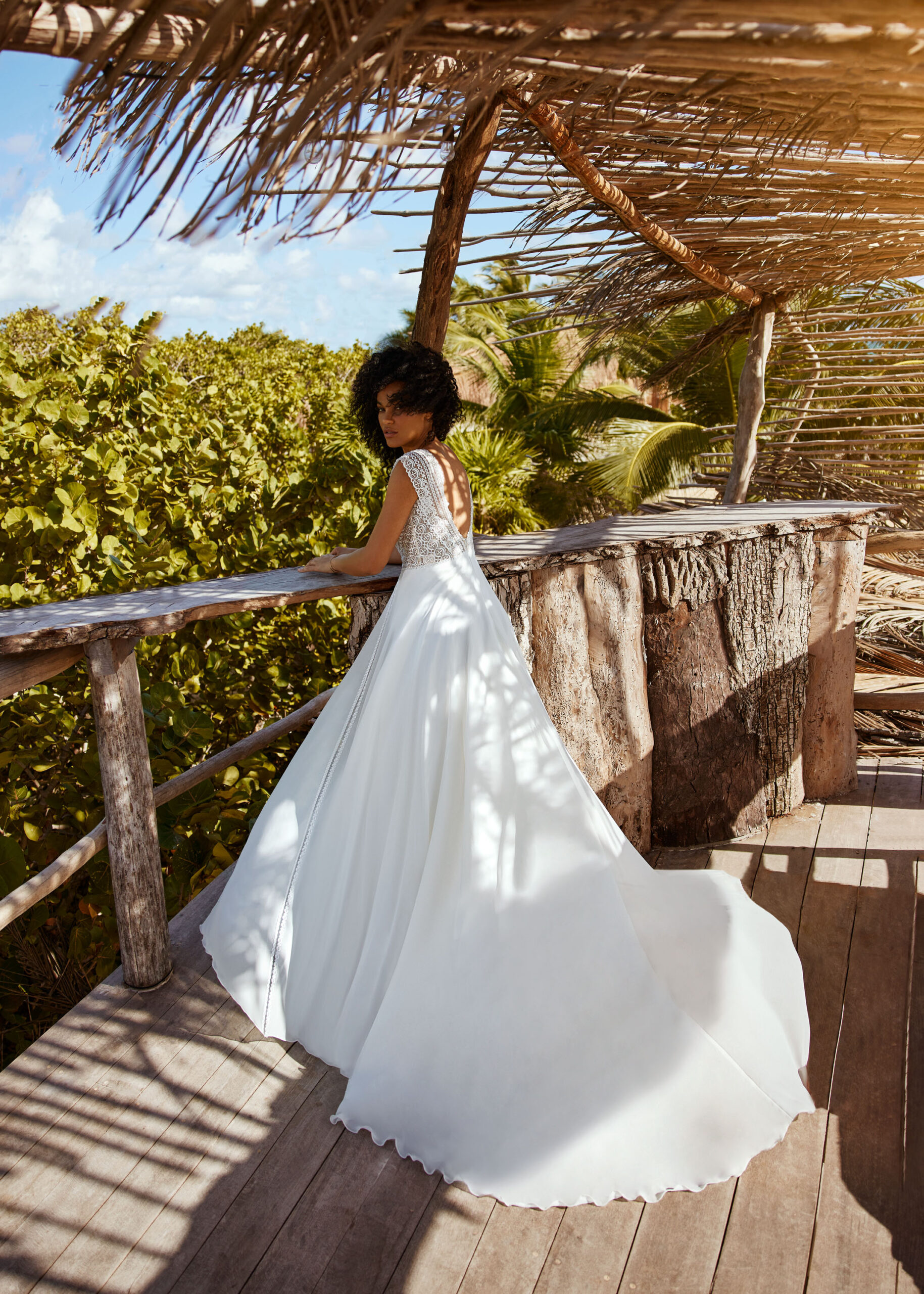 gbs-herve-paris-bridal-bente-brautkleid-mystical-collection image 5