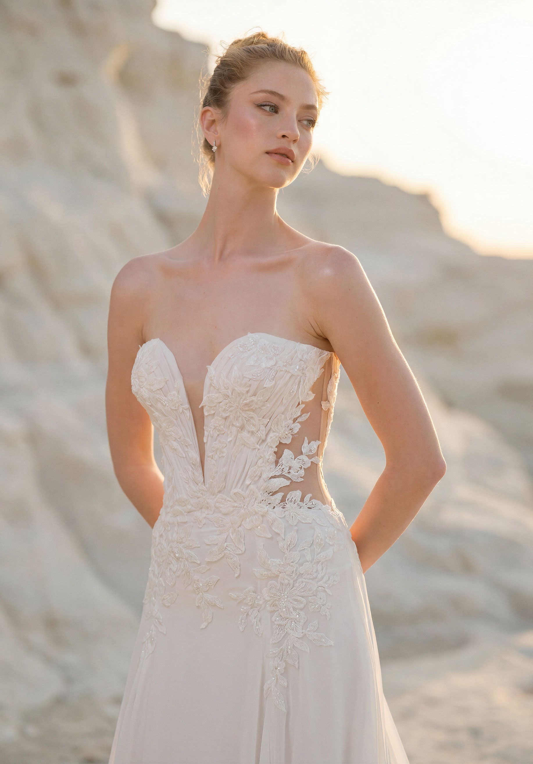 morilee-teyla-brautkleid-a-linie-aus-chiffon-mit-corsage-schn-rung image 2