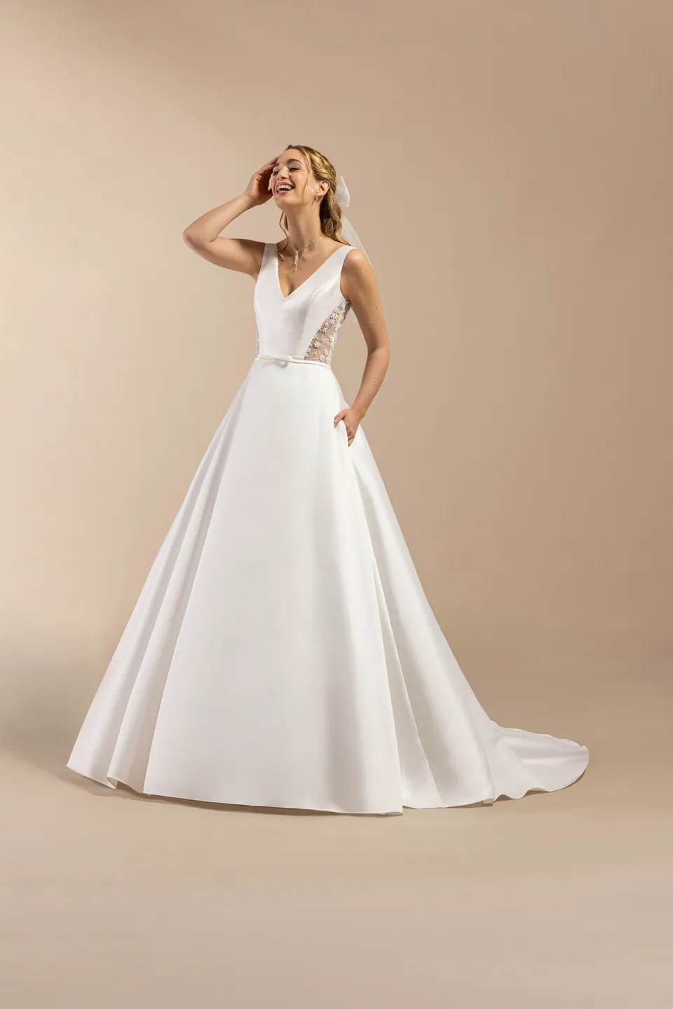 eglantine-belem-brautkleid-in-ivoire-gr-34-68 image 1