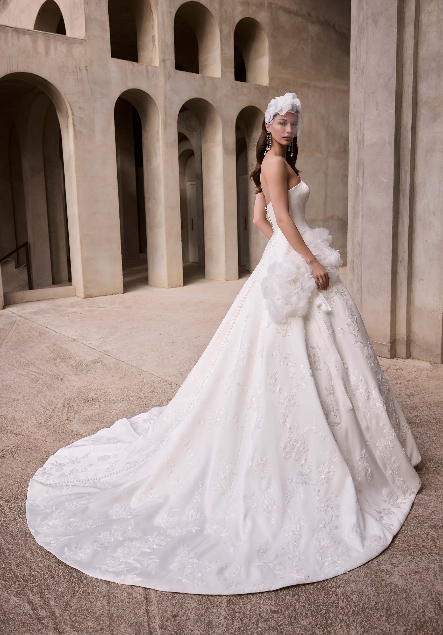 morilee-daphira-brautkleid-ballkleid-duchess-satin image 4
