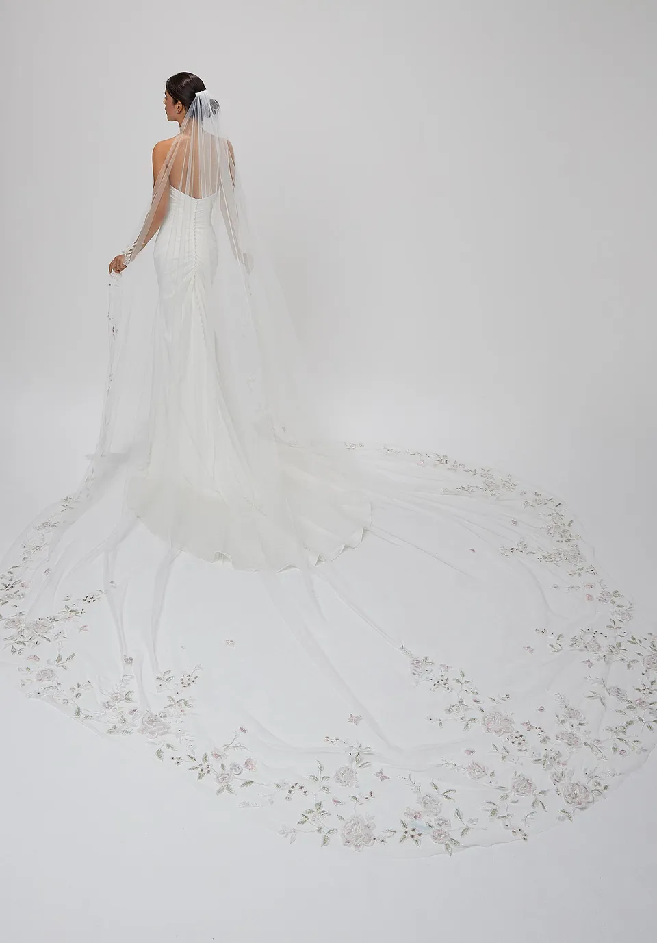 morilee-frosted-embroidered-lace-schleier-aus-bestickter-spitze image 1