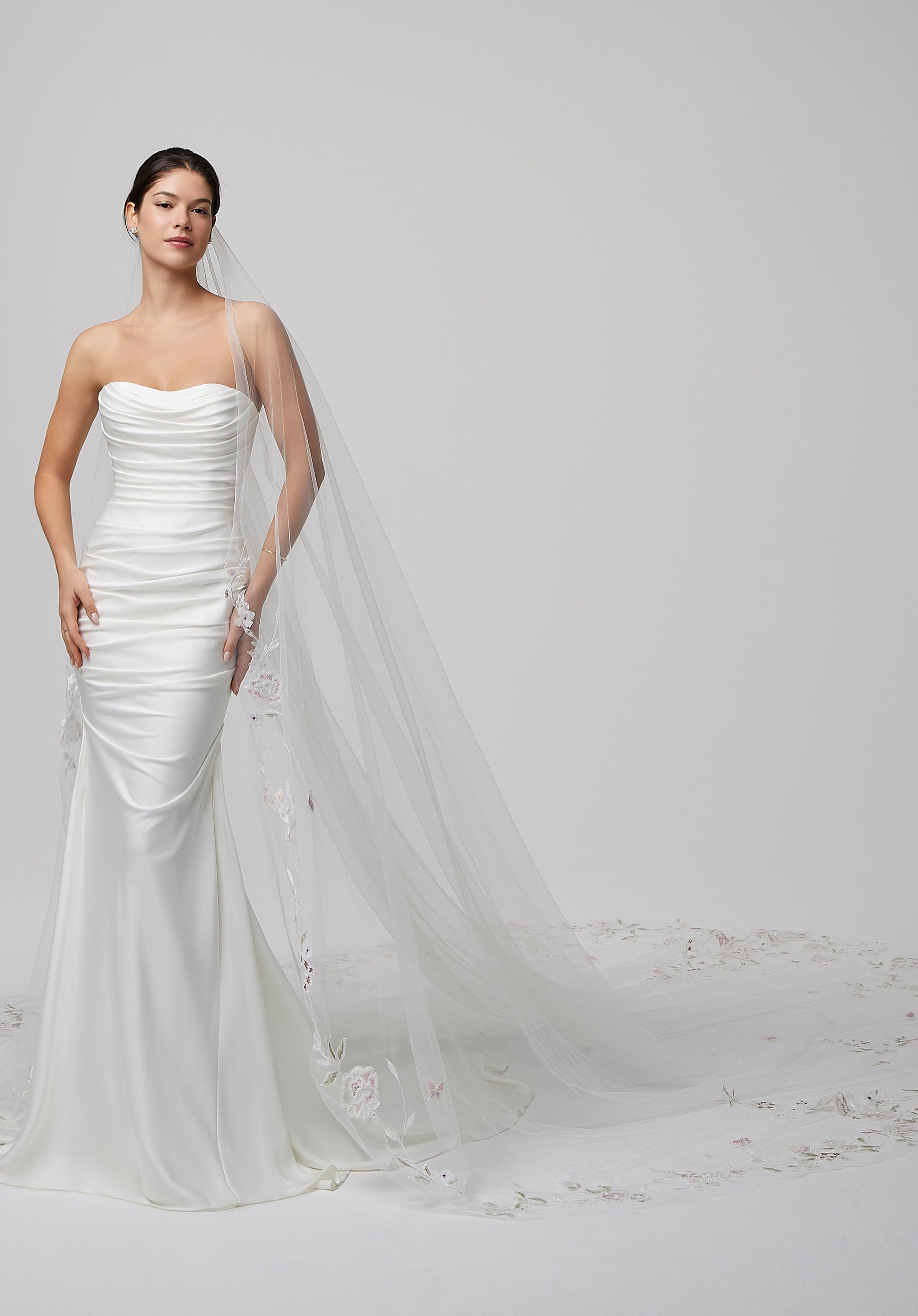 morilee-frosted-embroidered-lace-schleier-aus-bestickter-spitze image 3