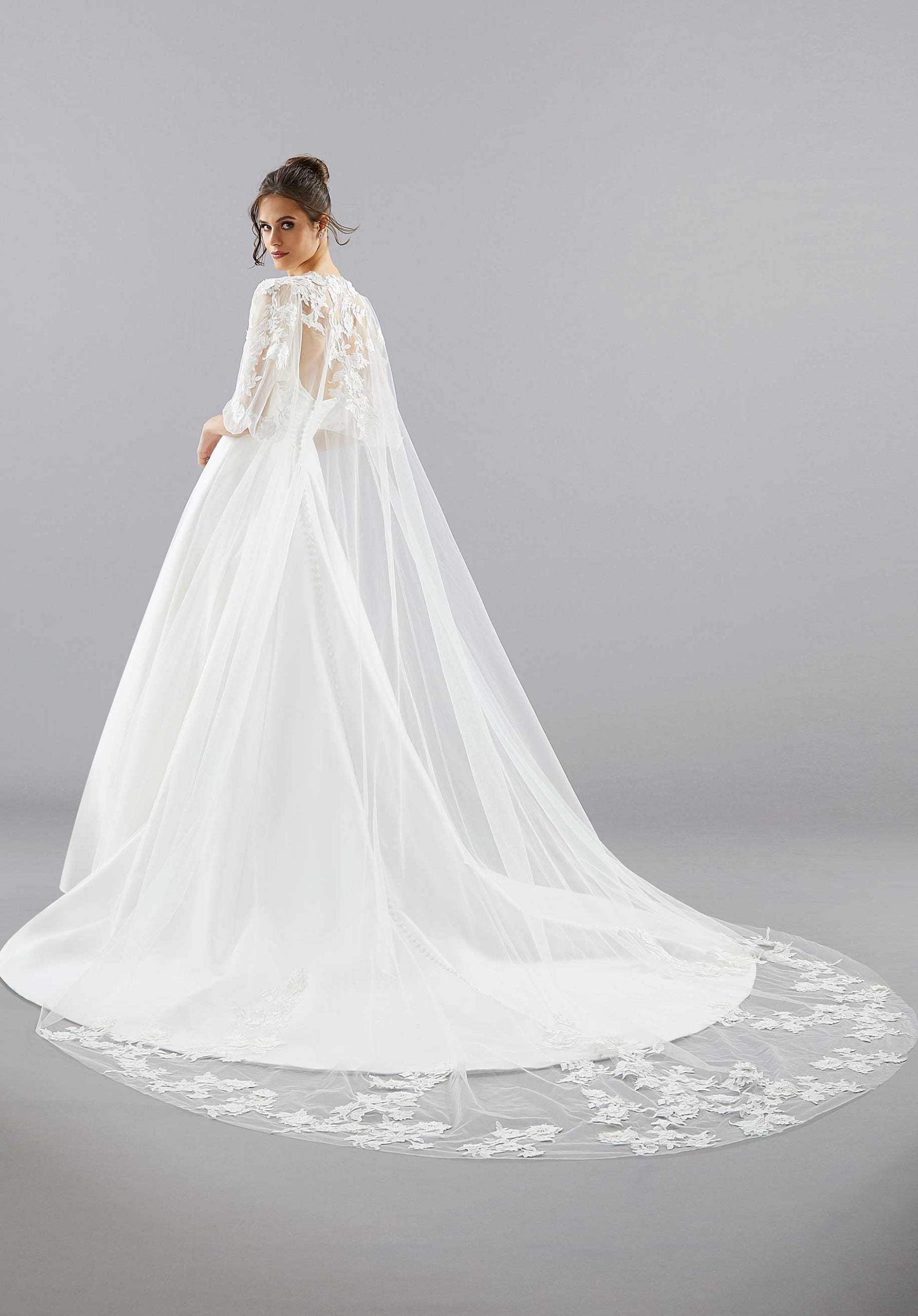 morilee-venice-cape-t-ll-brautcape-mit-spitzenapplikationen image 2