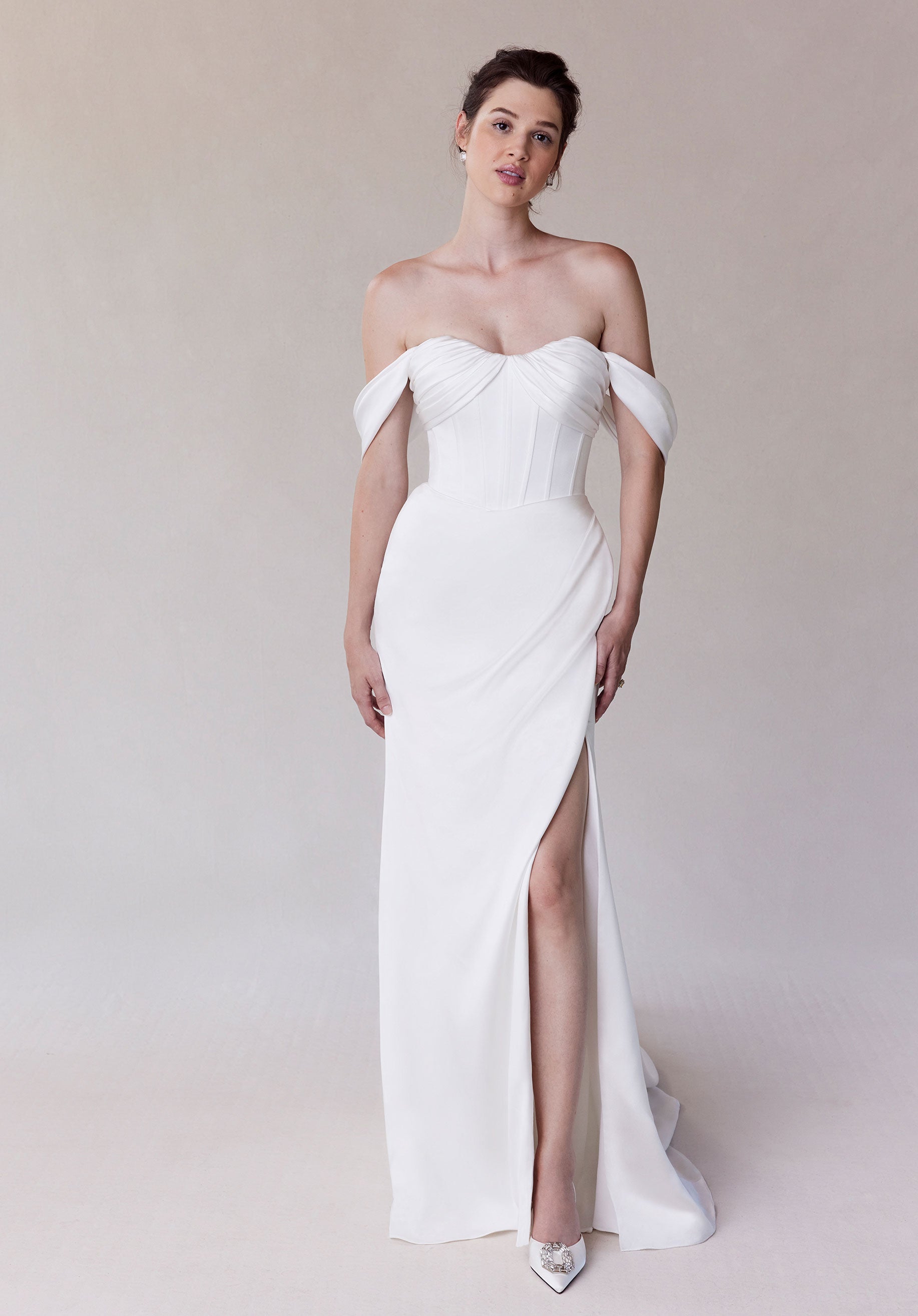 morilee-sherie-stretch-satin-brautkleid-mit-schlitz-und-abnehm-rmeln image 1