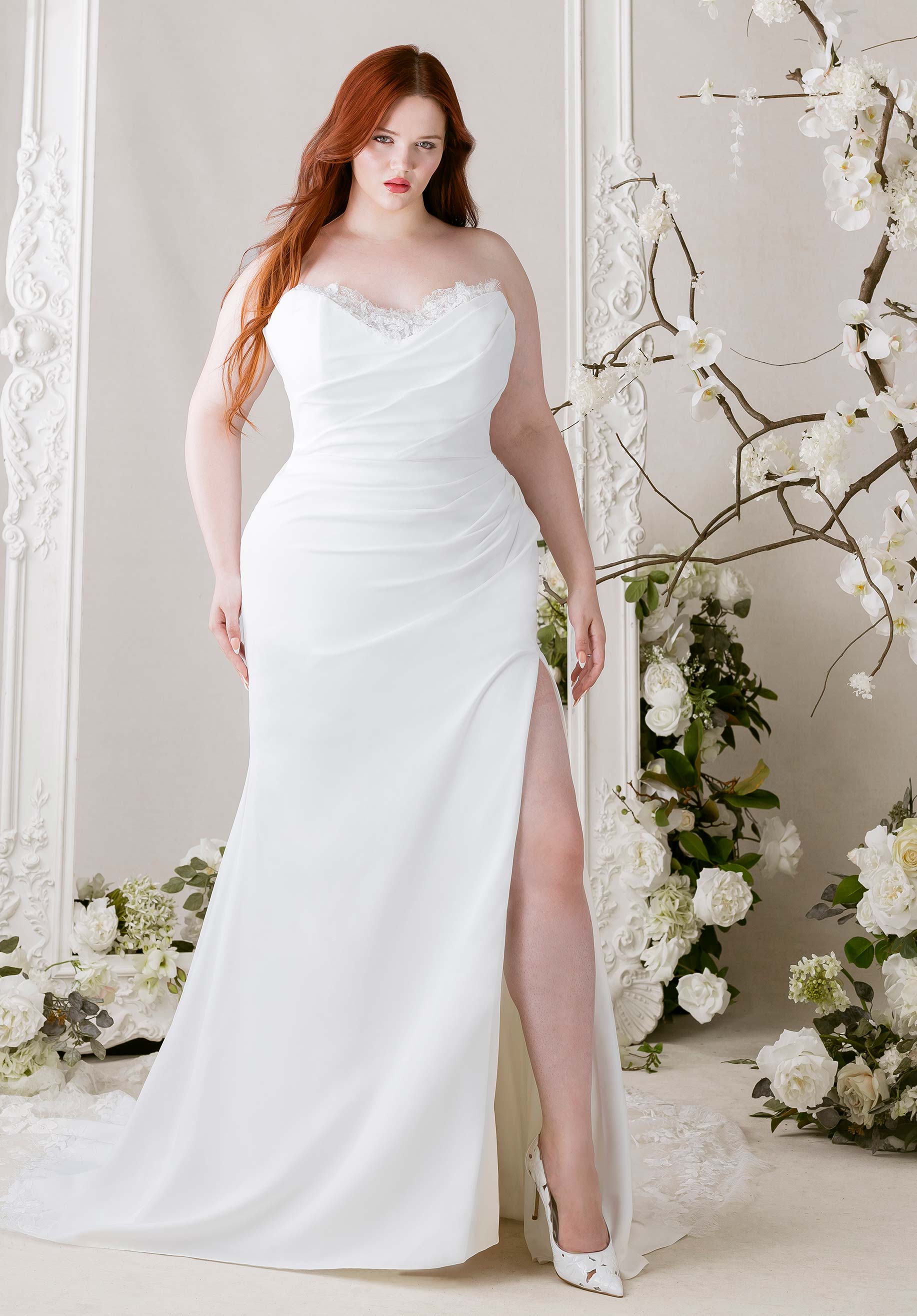 morilee-mariposa-brautkleid-sheath-aus-stretch-satin-mit-schlitz image 5