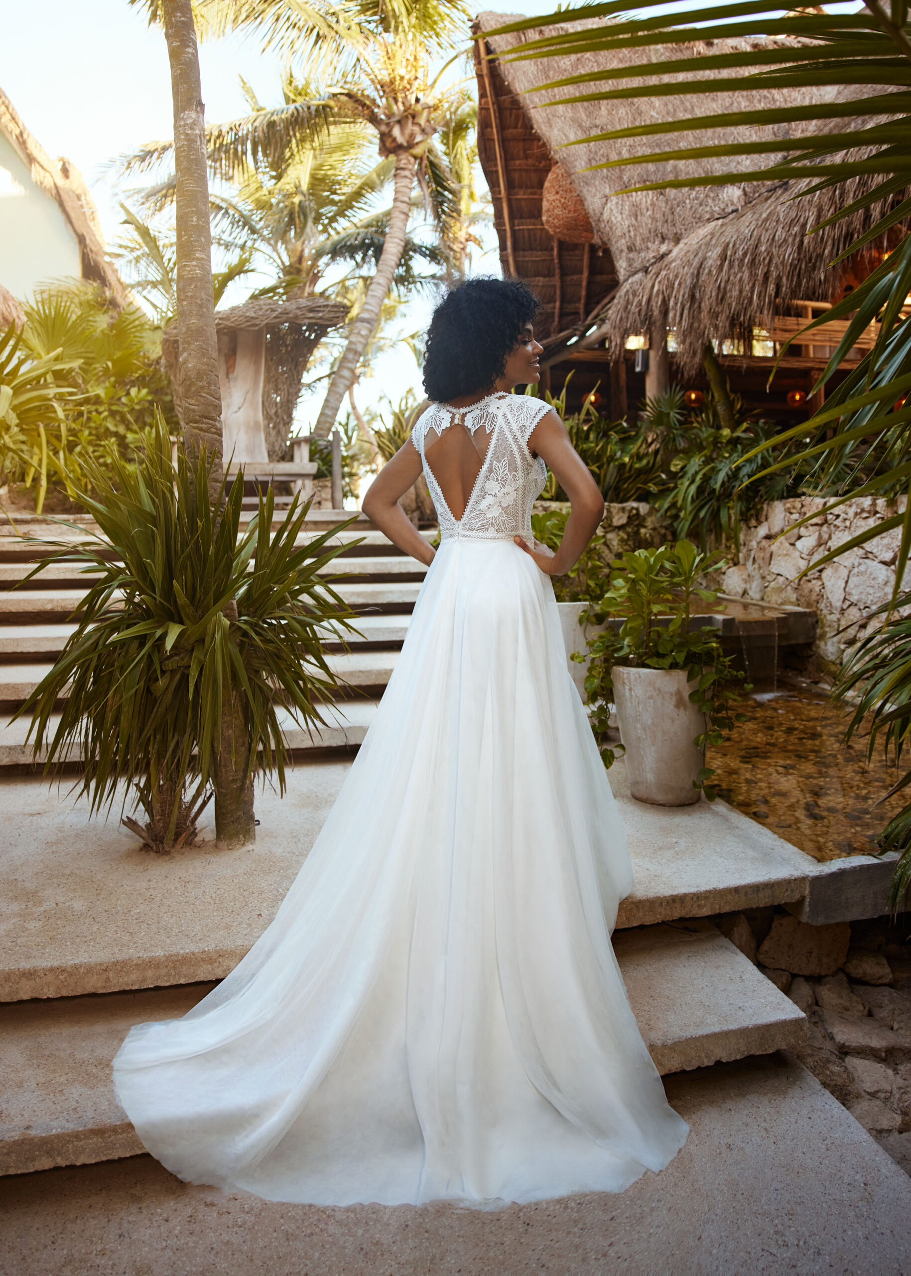 gbs-herve-paris-bridal-barella-brautkleid-mystical-collection image 2