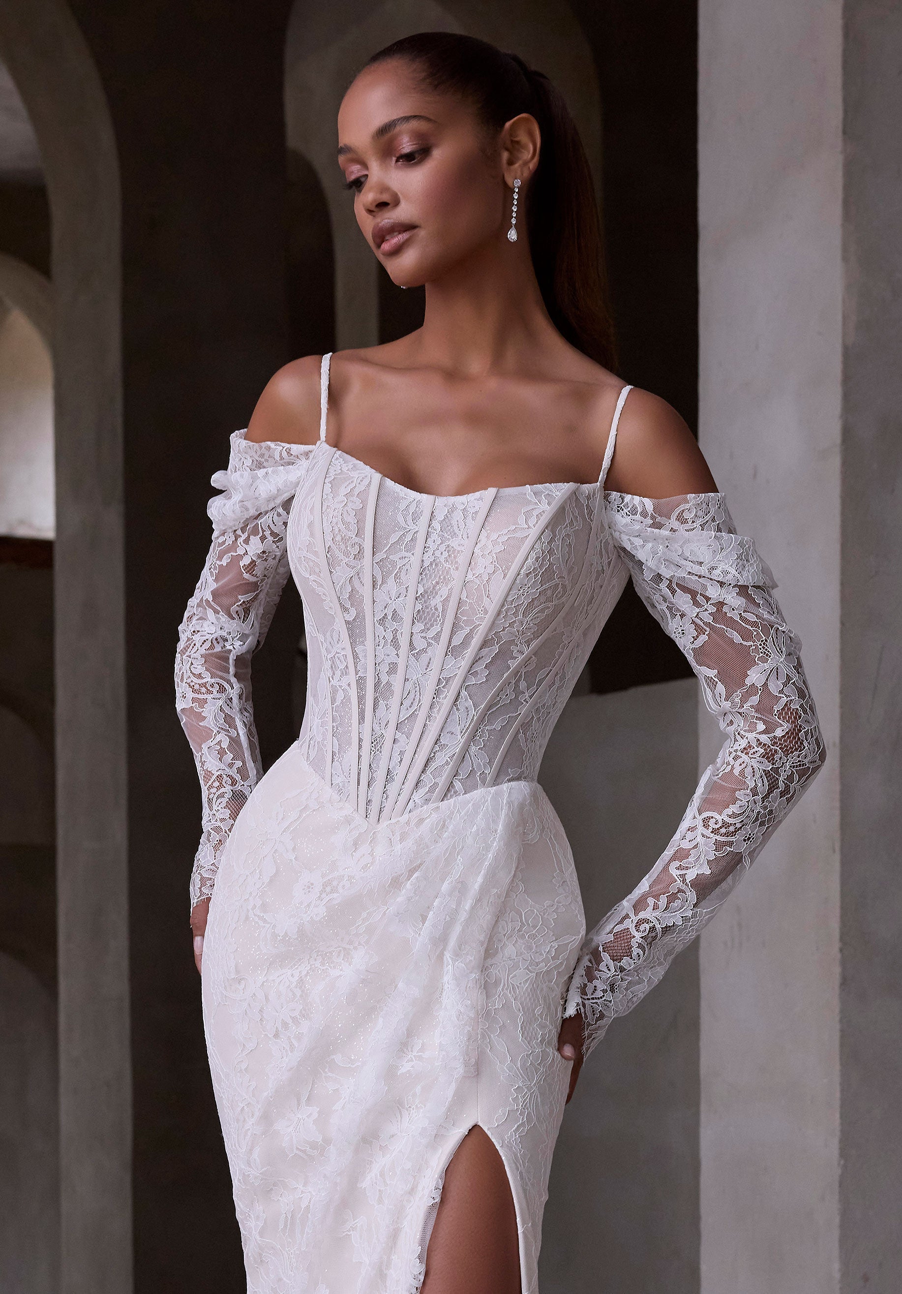 morilee-drapierte-spitzen-rmel-lange-braut-rmel-aus-lace image 1