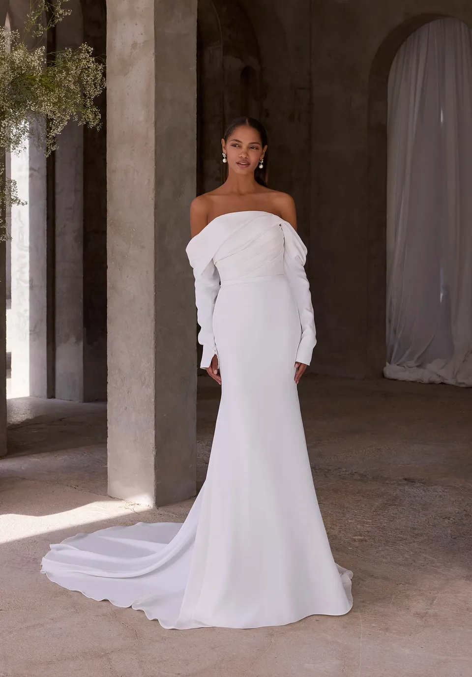 morilee-zoe-brautkleid-fit-and-flare-crepe-off-shoulder image 1