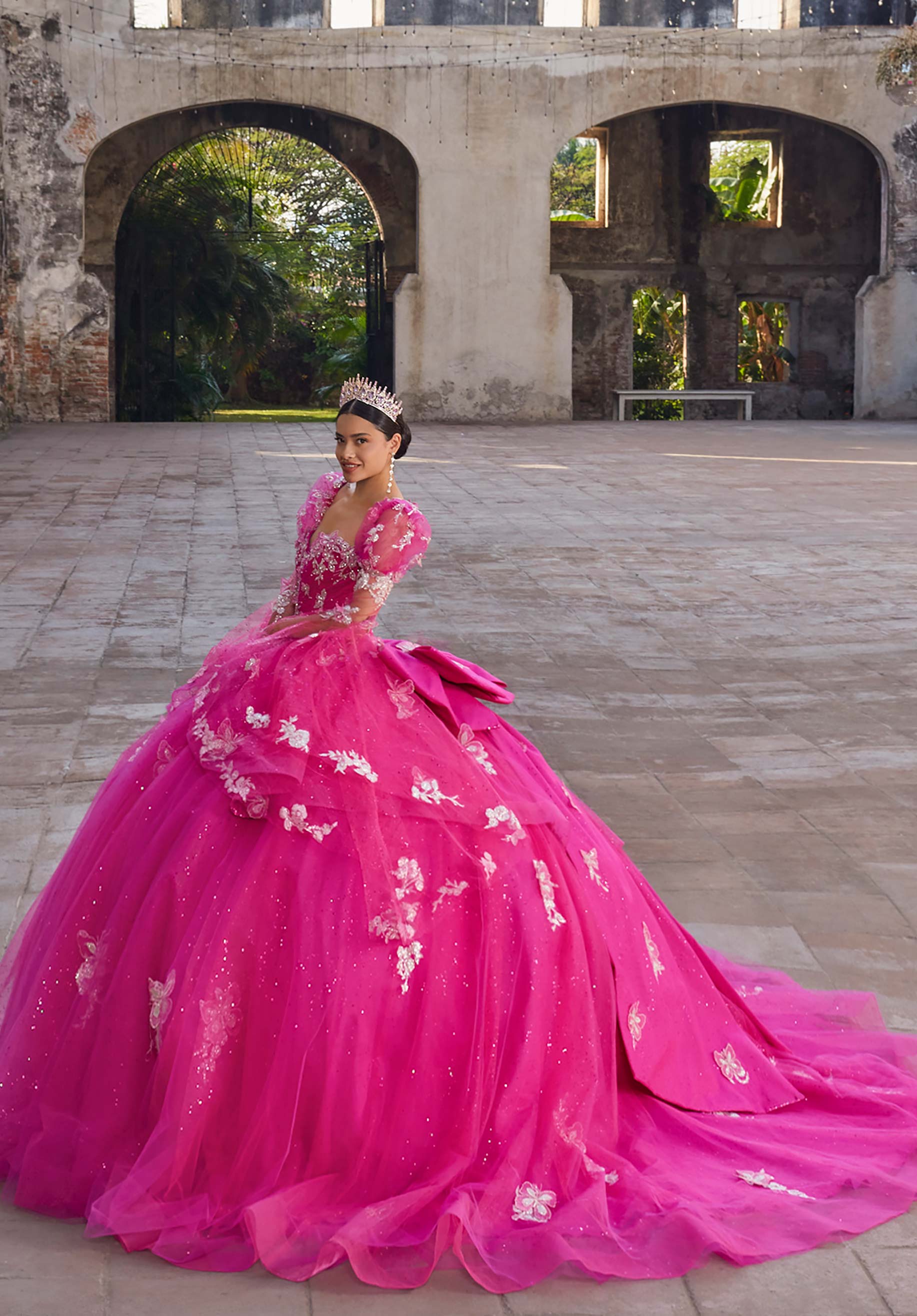 morilee-vizcaya-andrea-quincea-era-ballkleid-schmetterling image 4