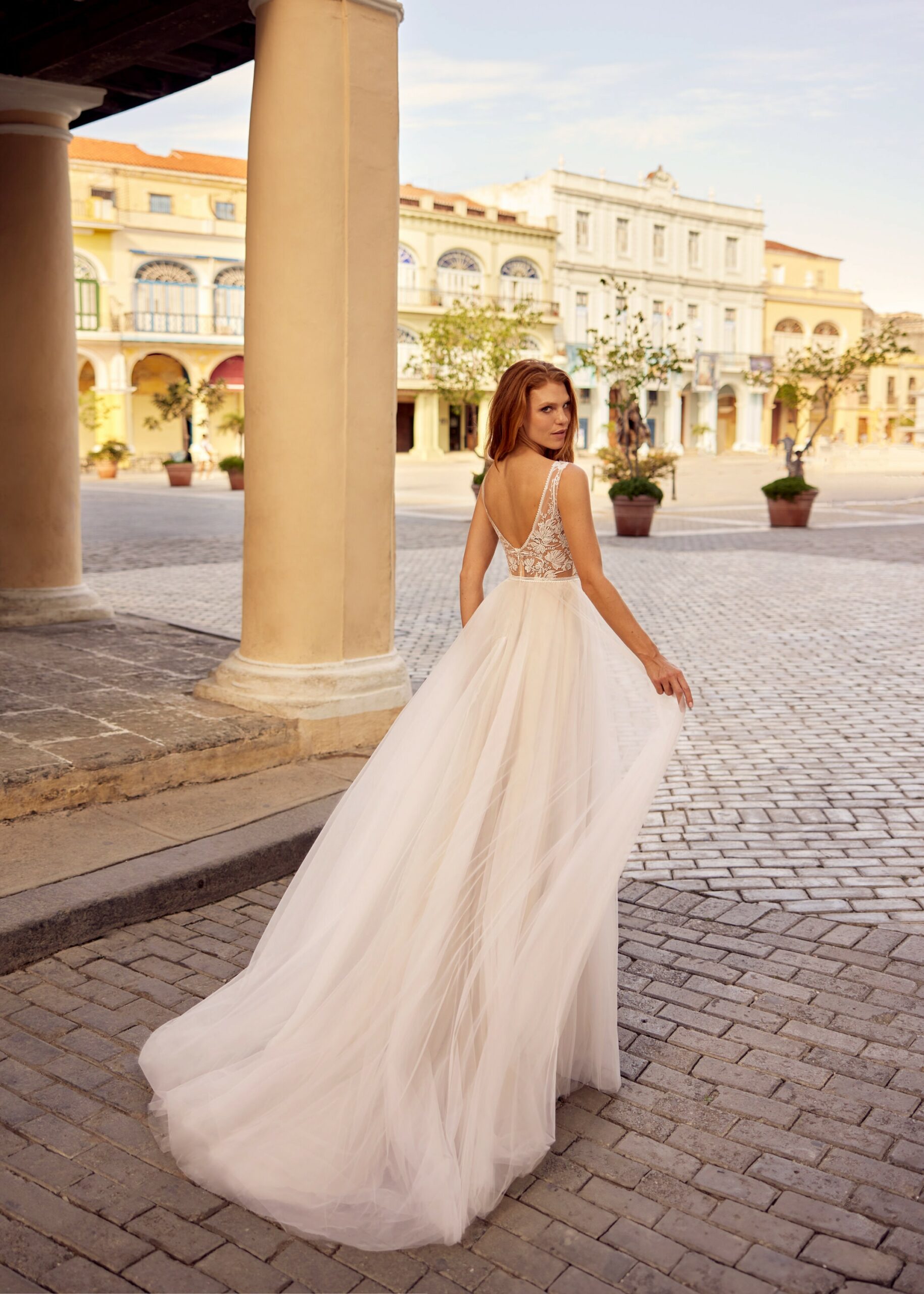 gbs-herve-paris-bridal-lola-za-brautkleid-libre-collection image 2