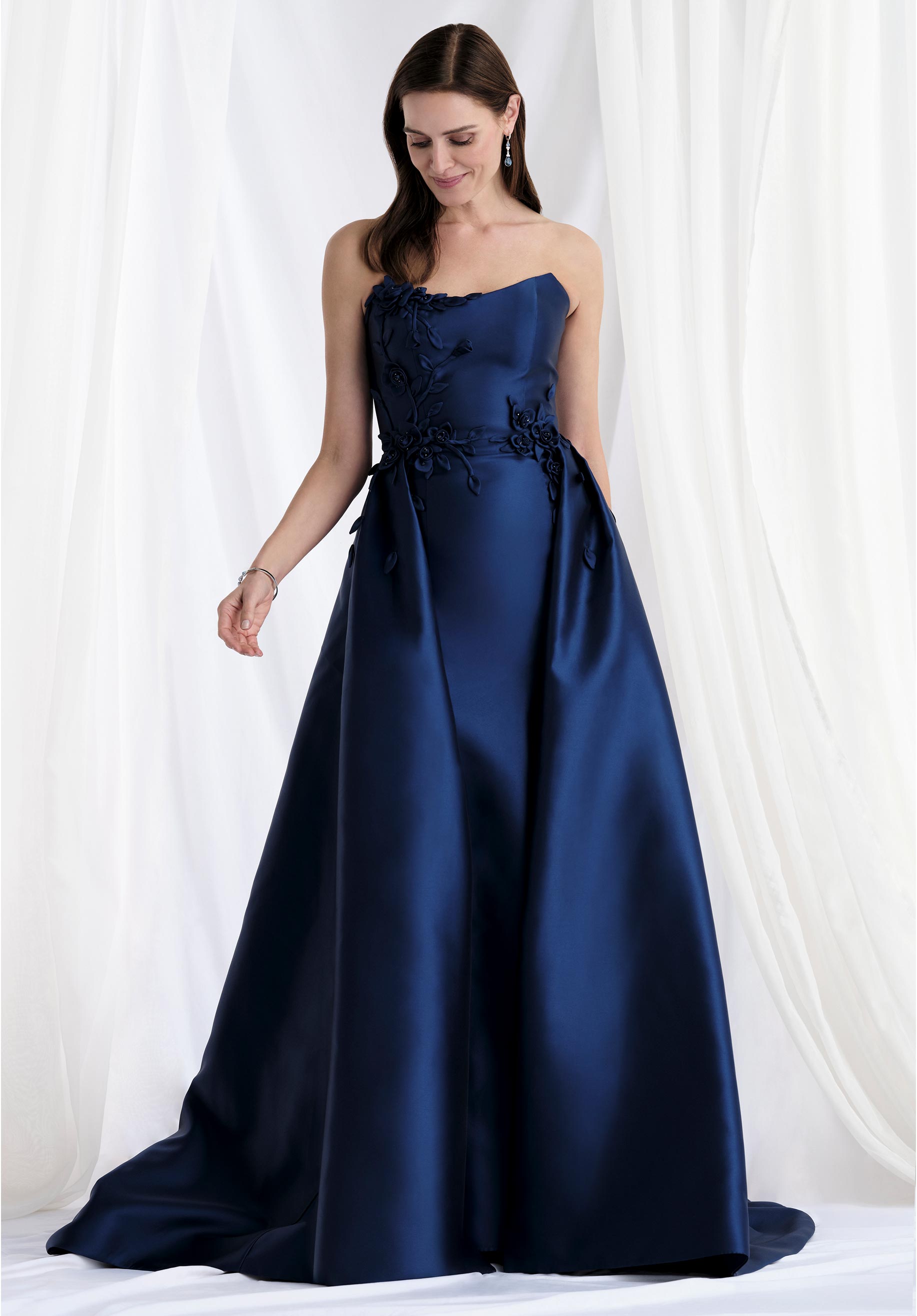 morilee-mikado-abendkleid-s-ule-cat-eye-mit-abnehmbarem-berrock image 1