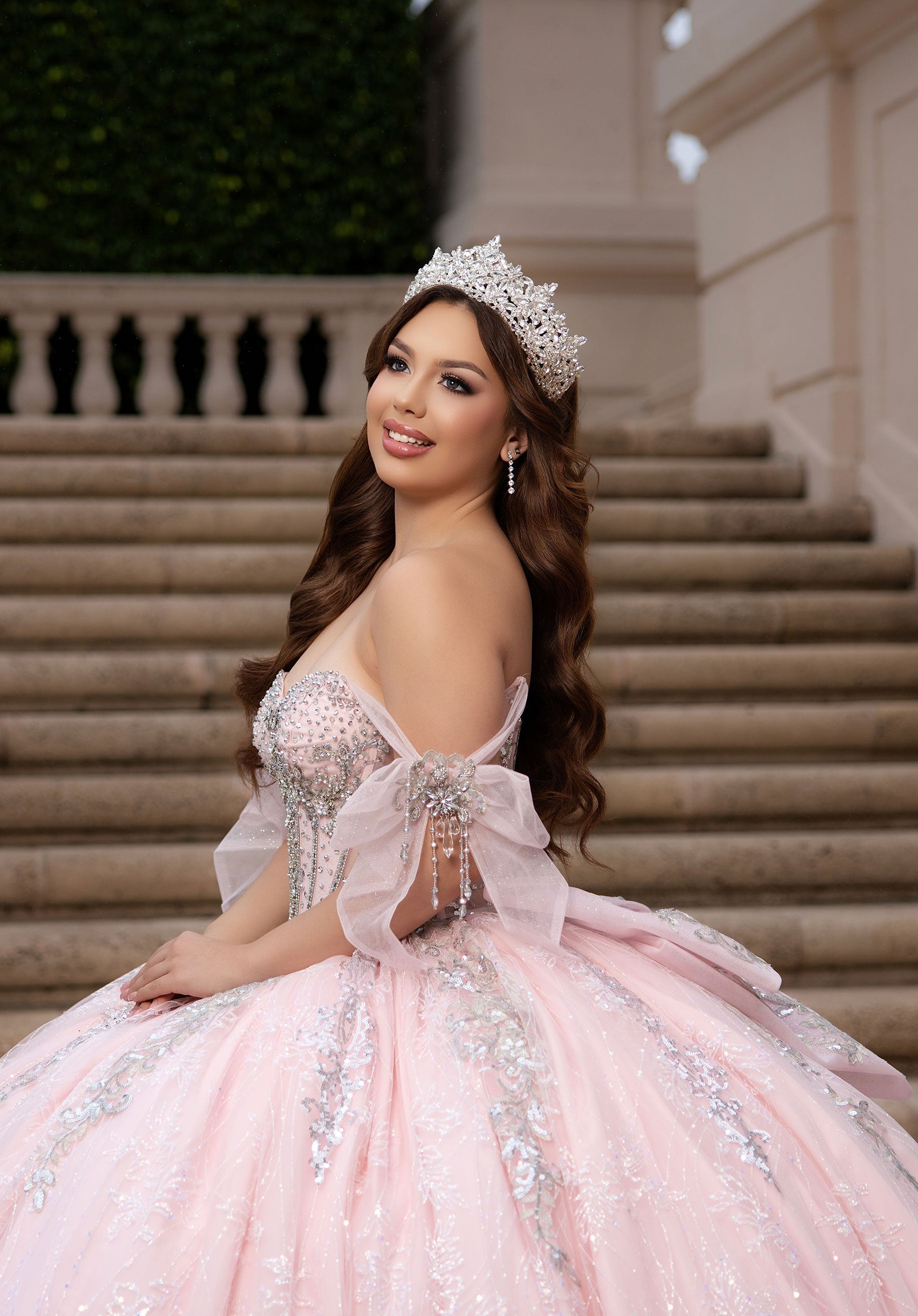 morilee-vizcaya-ceci-quincea-era-ballkleid image 2