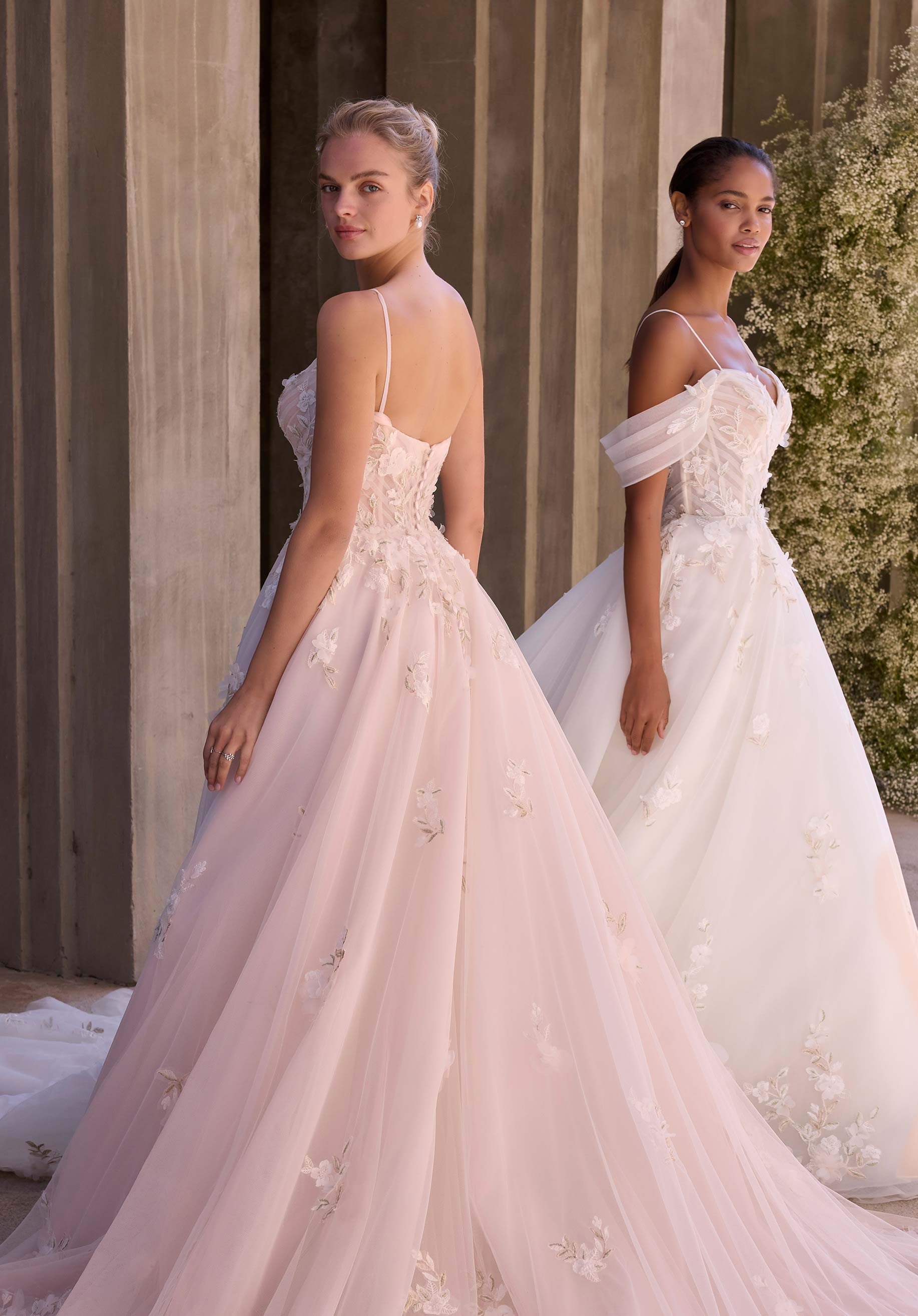 morilee-morrigan-brautkleid-a-linie-mit-abnehmbarem-cape-und-schleife image 4