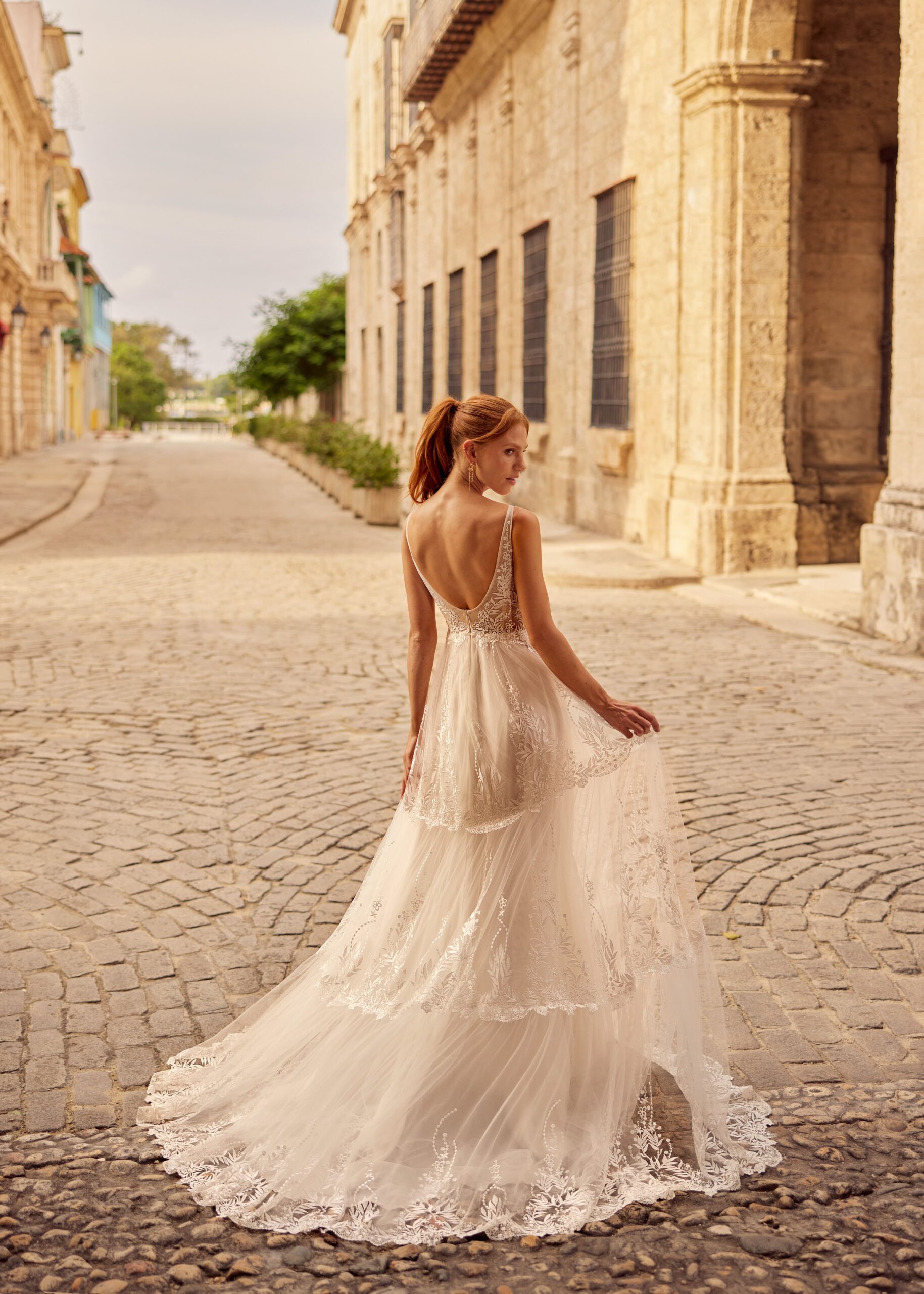 gbs-herve-paris-bridal-lior-brautkleid-libre-collection image 4