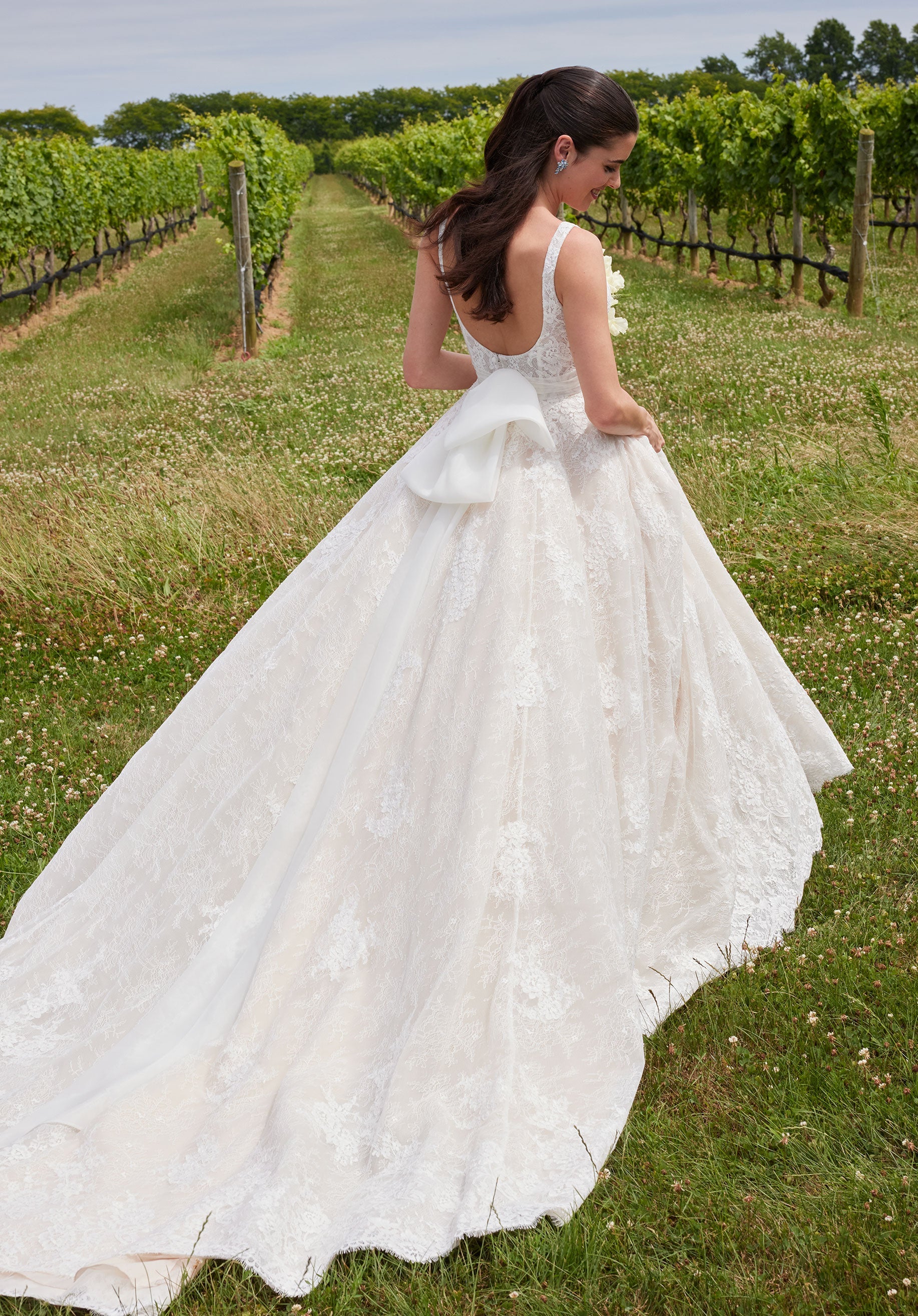 morilee-selah-ballkleid-aus-alencon-spitze-mit-schleifensch-rpe image 6