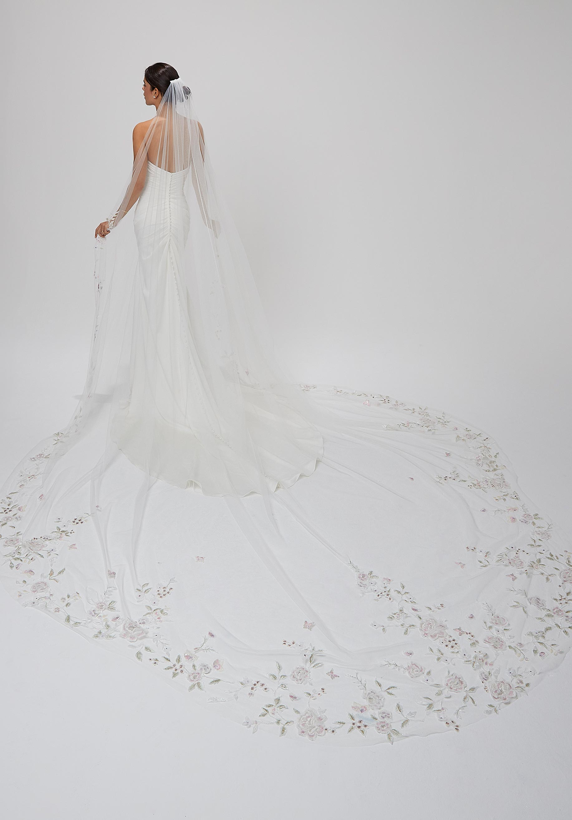 morilee-frosted-embroidered-lace-schleier-aus-bestickter-spitze image 1