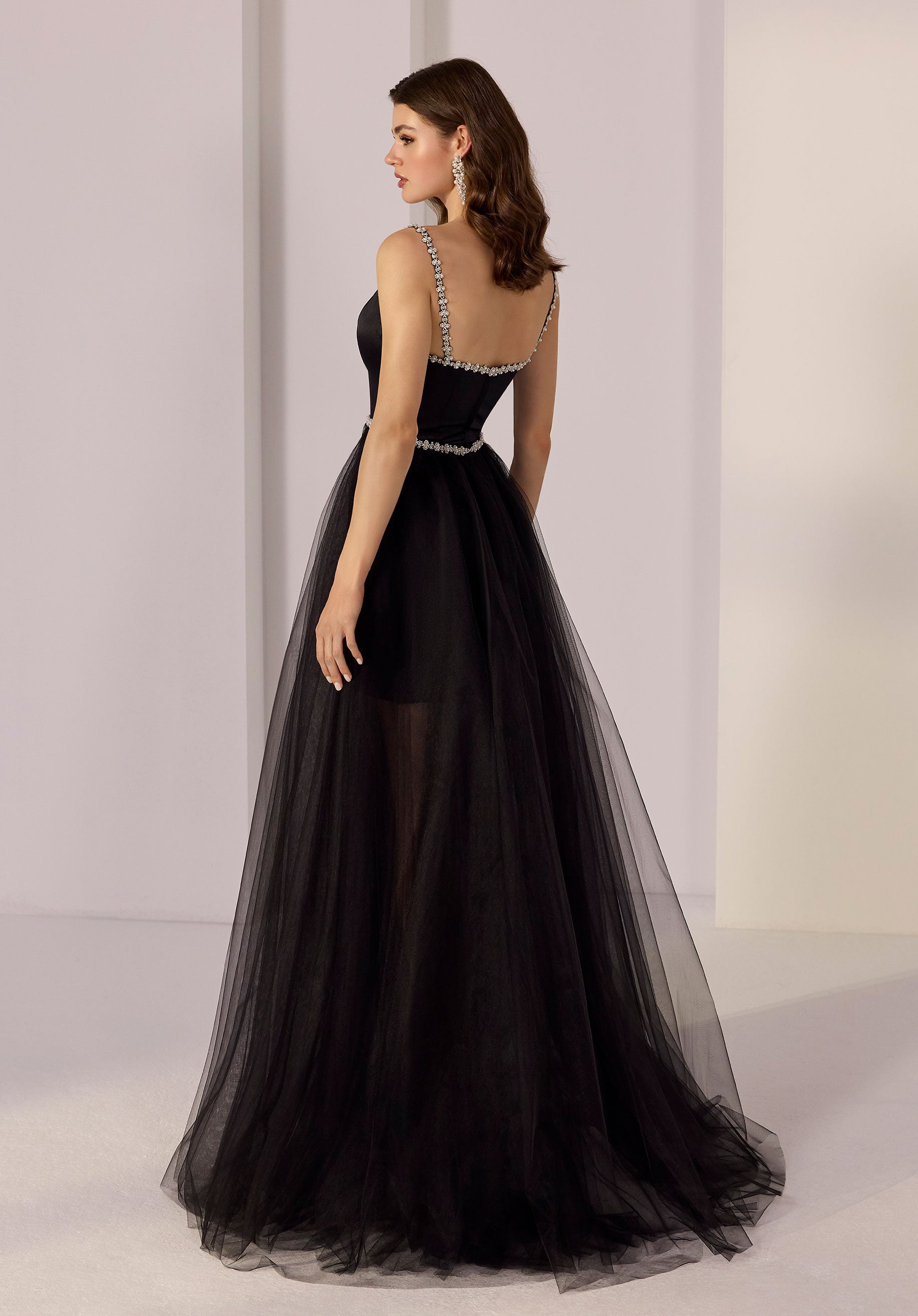 morilee-satin-minikleid-cat-eye-mit-t-ll-berrock-party image 4
