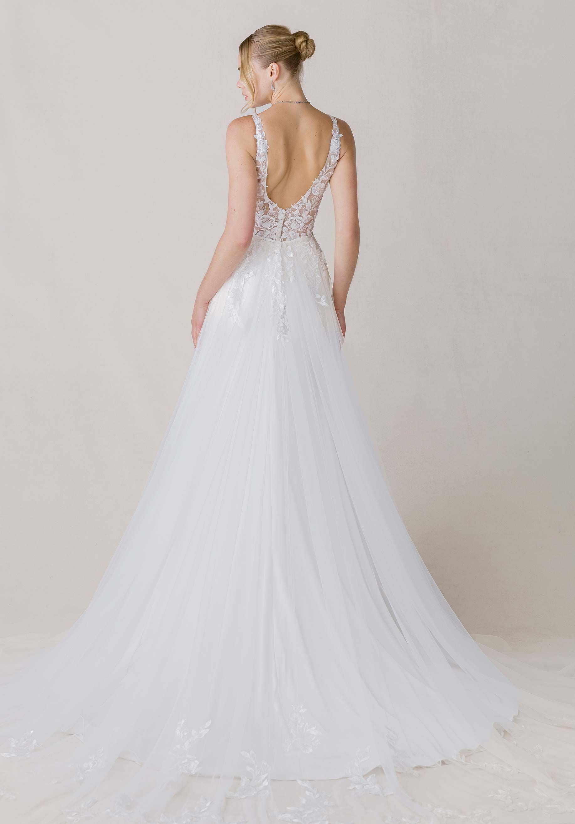 morilee-odile-brautkleid-crepe-fit-and-flare-mit-berrock image 5