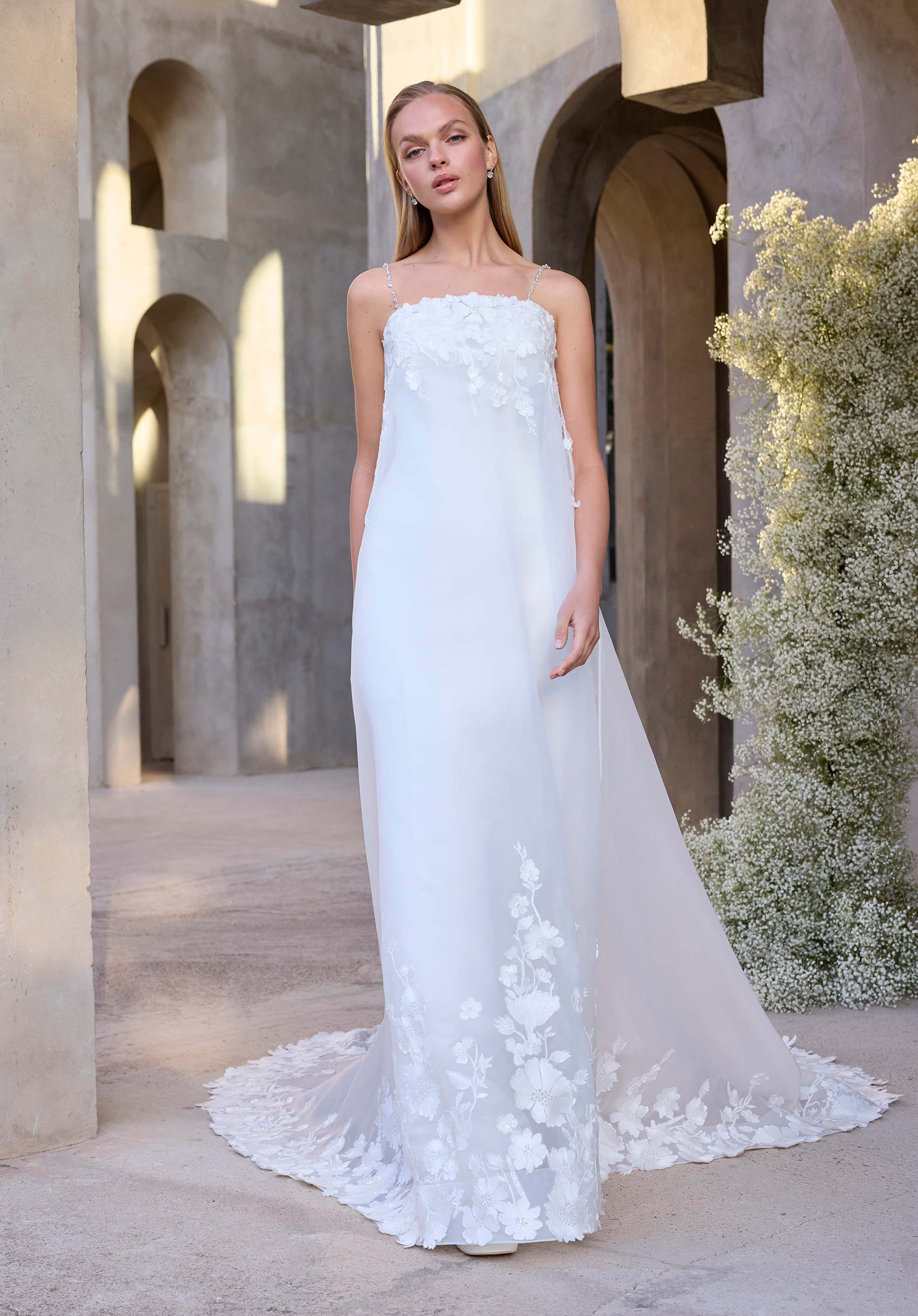 morilee-calandra-brautkleid-satin-column-kristall image 1