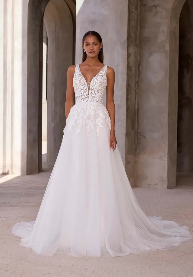 morilee-aurelia-brautkleid-v-ausschnitt-t-ll image 1