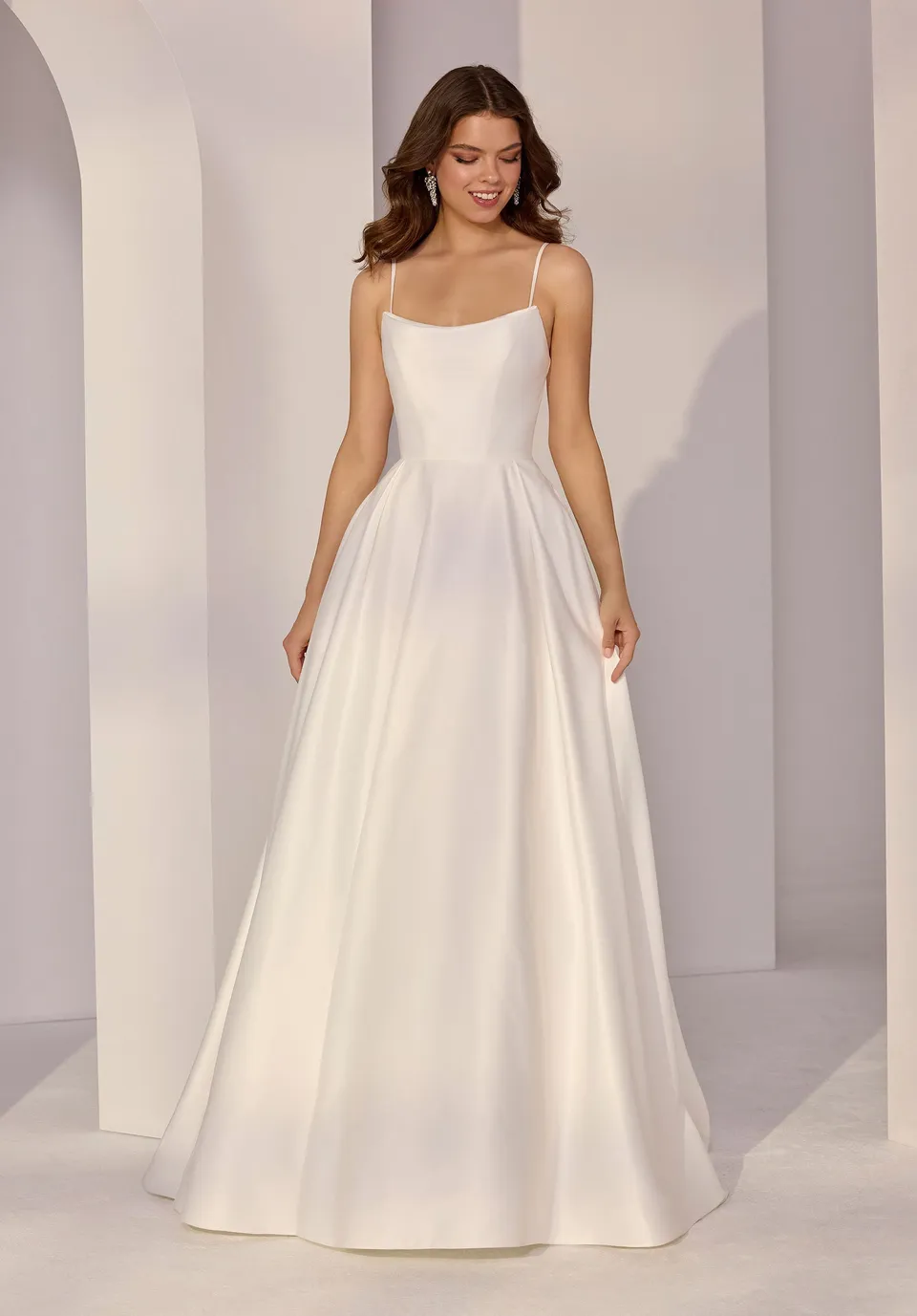 morilee-lamour-satin-partykleid-mit-taschen image 1