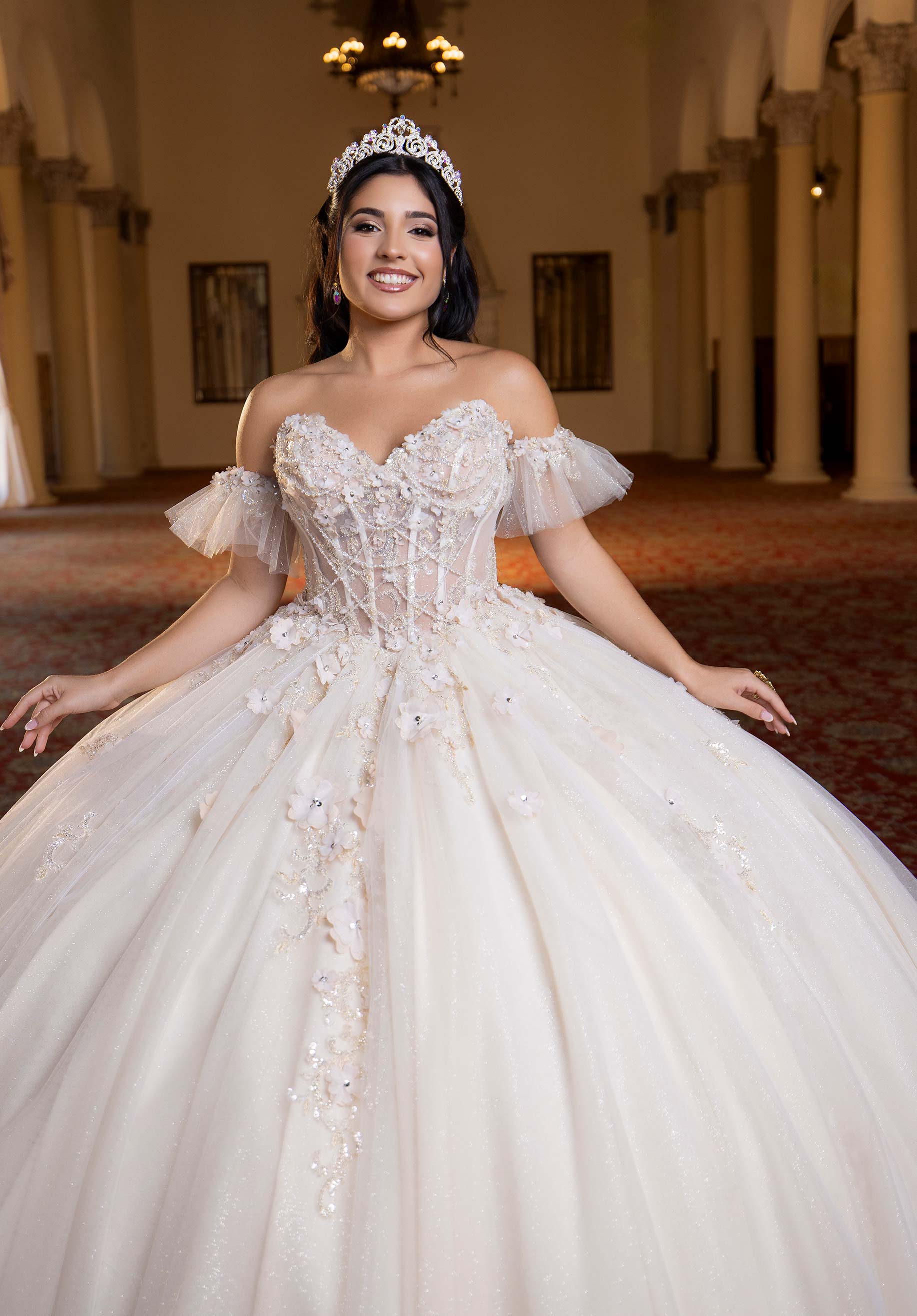 morilee-belen-quincea-era-ballkleid-mit-chandelier-beading-und-choker image 2